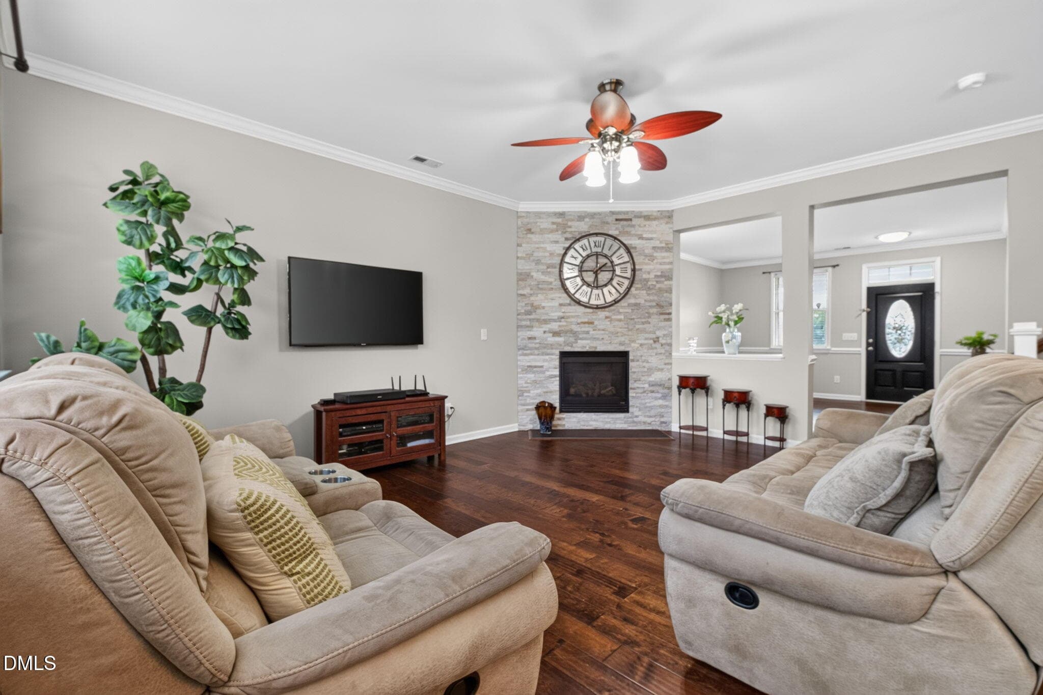 family rm/living - 6319 Quitman Trail, Raleigh, NC 27610