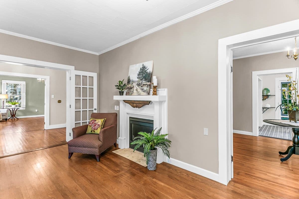 Photo 12 - 114 N Occoneechee Street, Hillsborough, NC 27278, Hillsborough