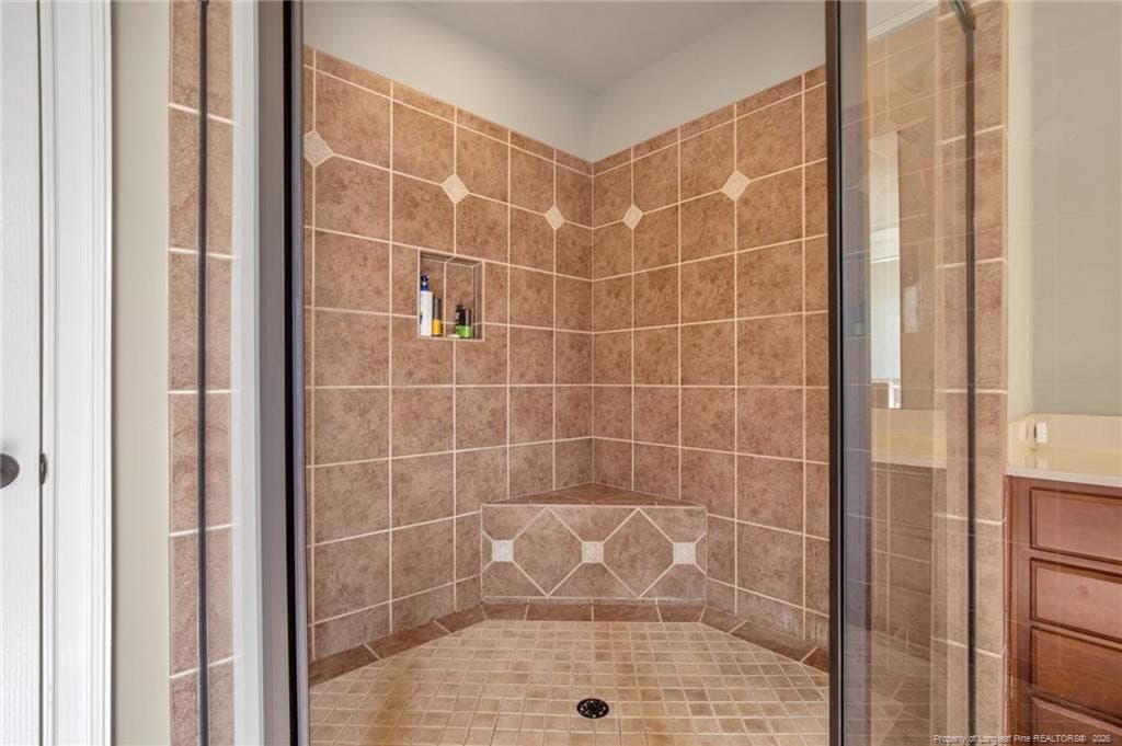 Shower - 3205 Stratsfield Court, Fayetteville, NC 28311, Fayetteville
