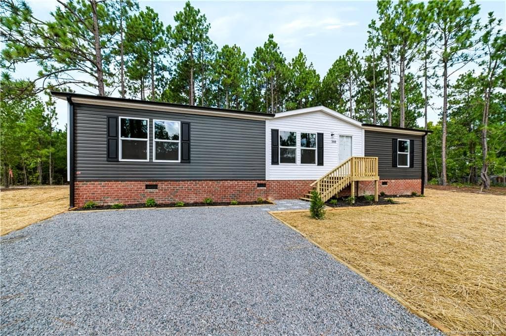 Driveway View - 350 Lakeview Lane, Cameron, NC 28326