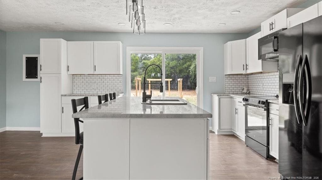 Photo 5 - 904 Austin Street, Hamlet, NC 28345