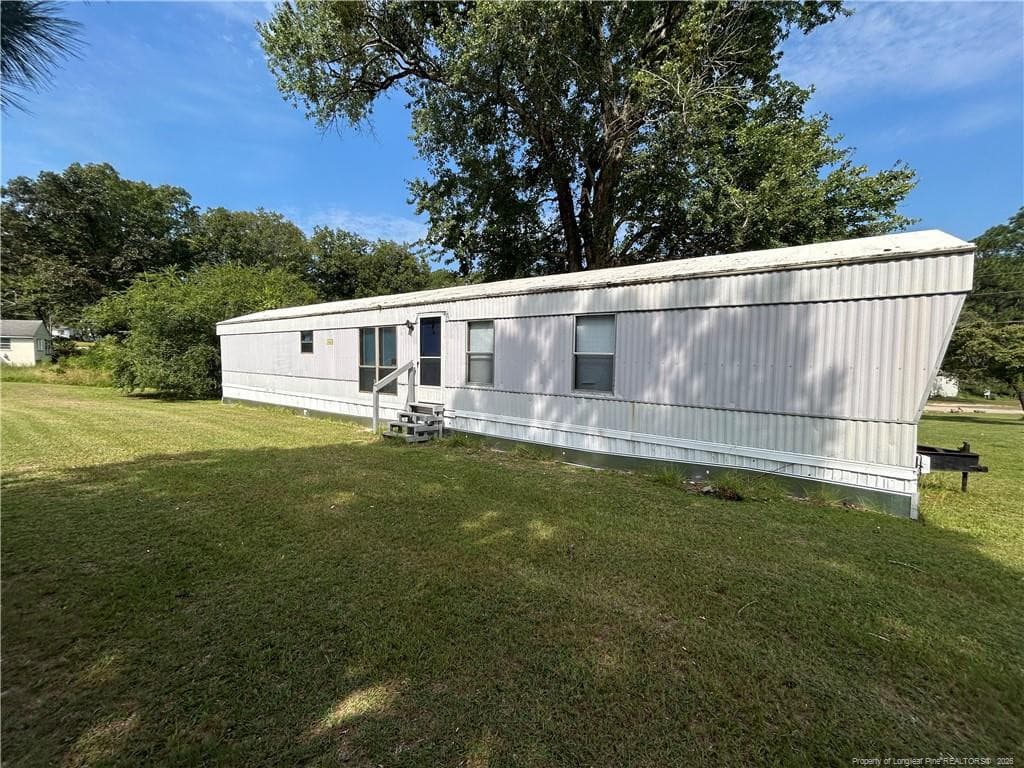 114 Plymouth Way, Raeford, NC 28376