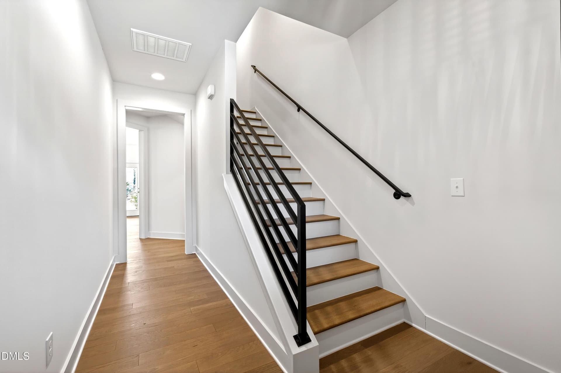 982 Helix (6) - 707 Mirkwood Avenue, Apex, NC 27523