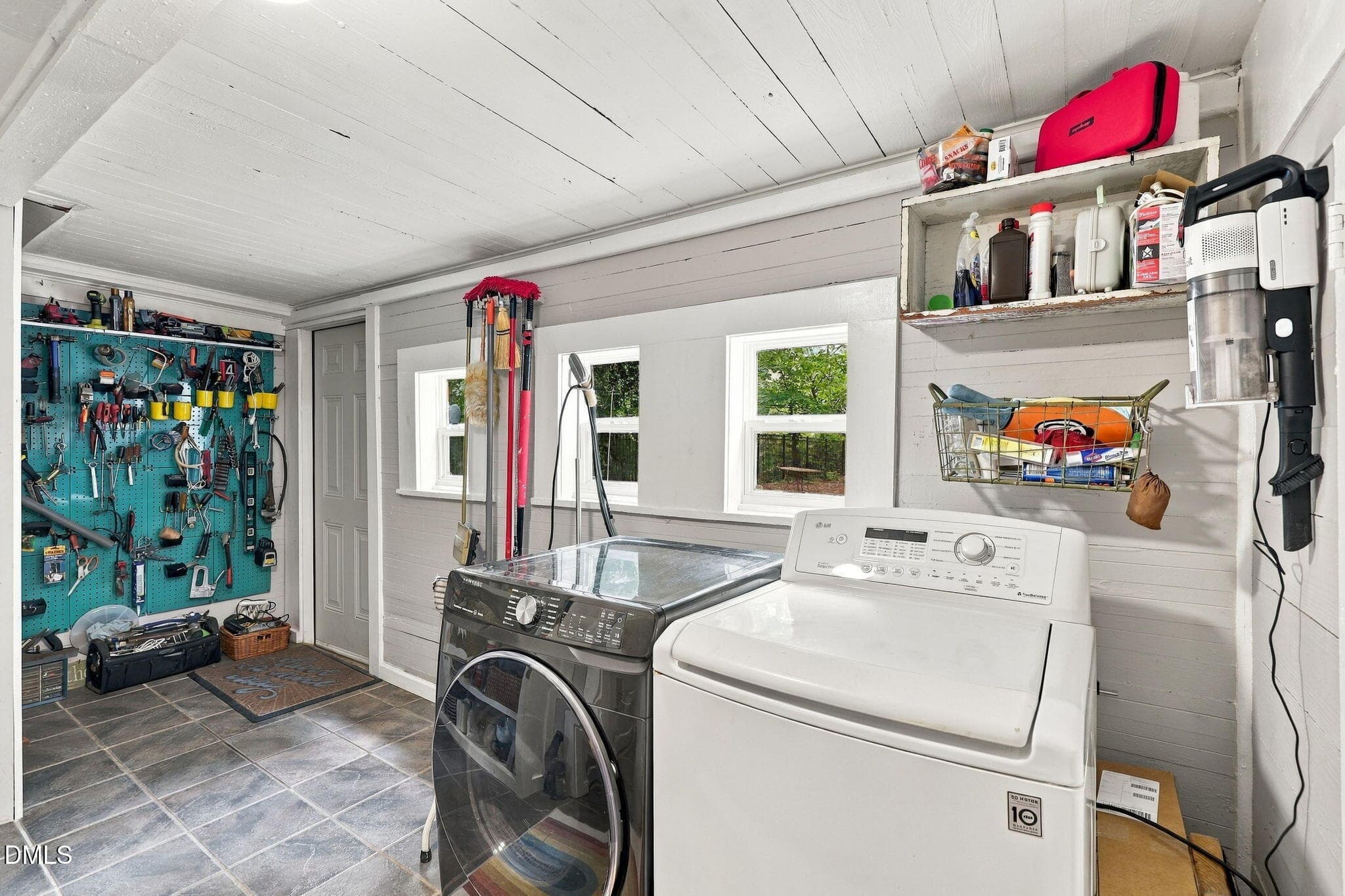 36-web-or-mls-IMG_8303_edit - 107 N Elm Street, Louisburg, NC 27549, Louisburg