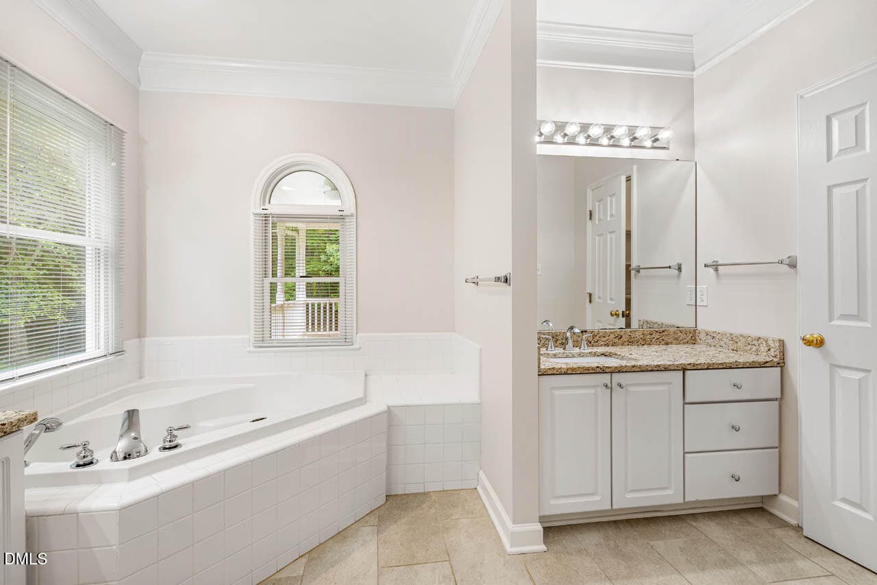3915RemingtonRun-036 - 3915 Remington Run, Hillsborough, NC 27278, Hillsborough