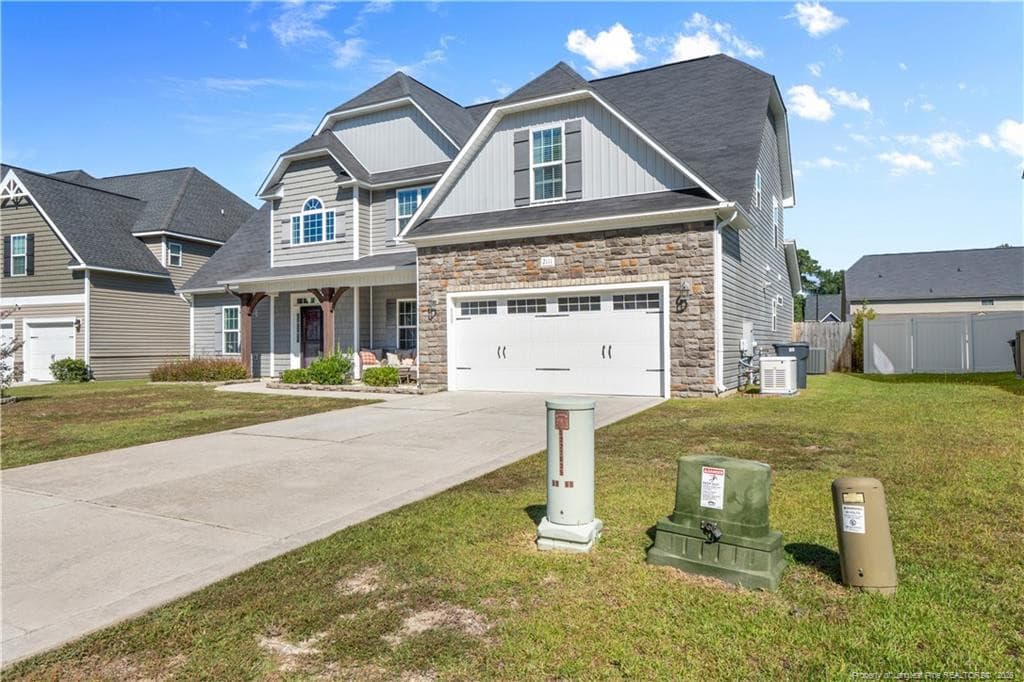 Photo 4 - 2111 Mannington Drive, Fayetteville, NC 28306