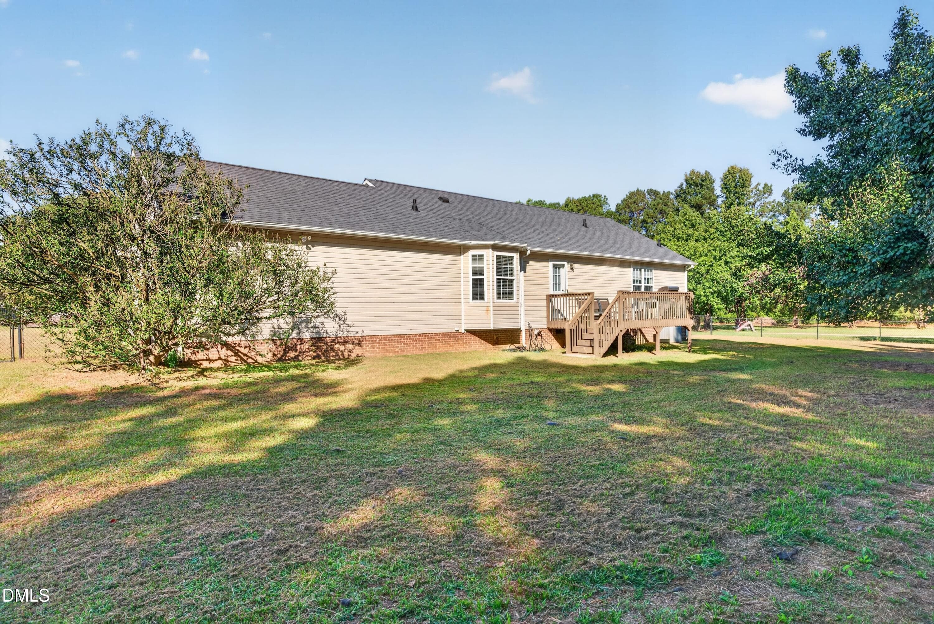 035 - 320 Grants Way, Four Oaks, NC 27524