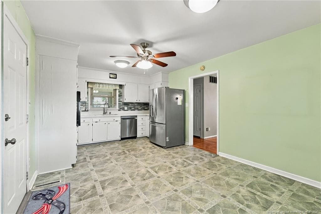 Photo 18 - 433 Morningside Drive, Fayetteville, NC 28311