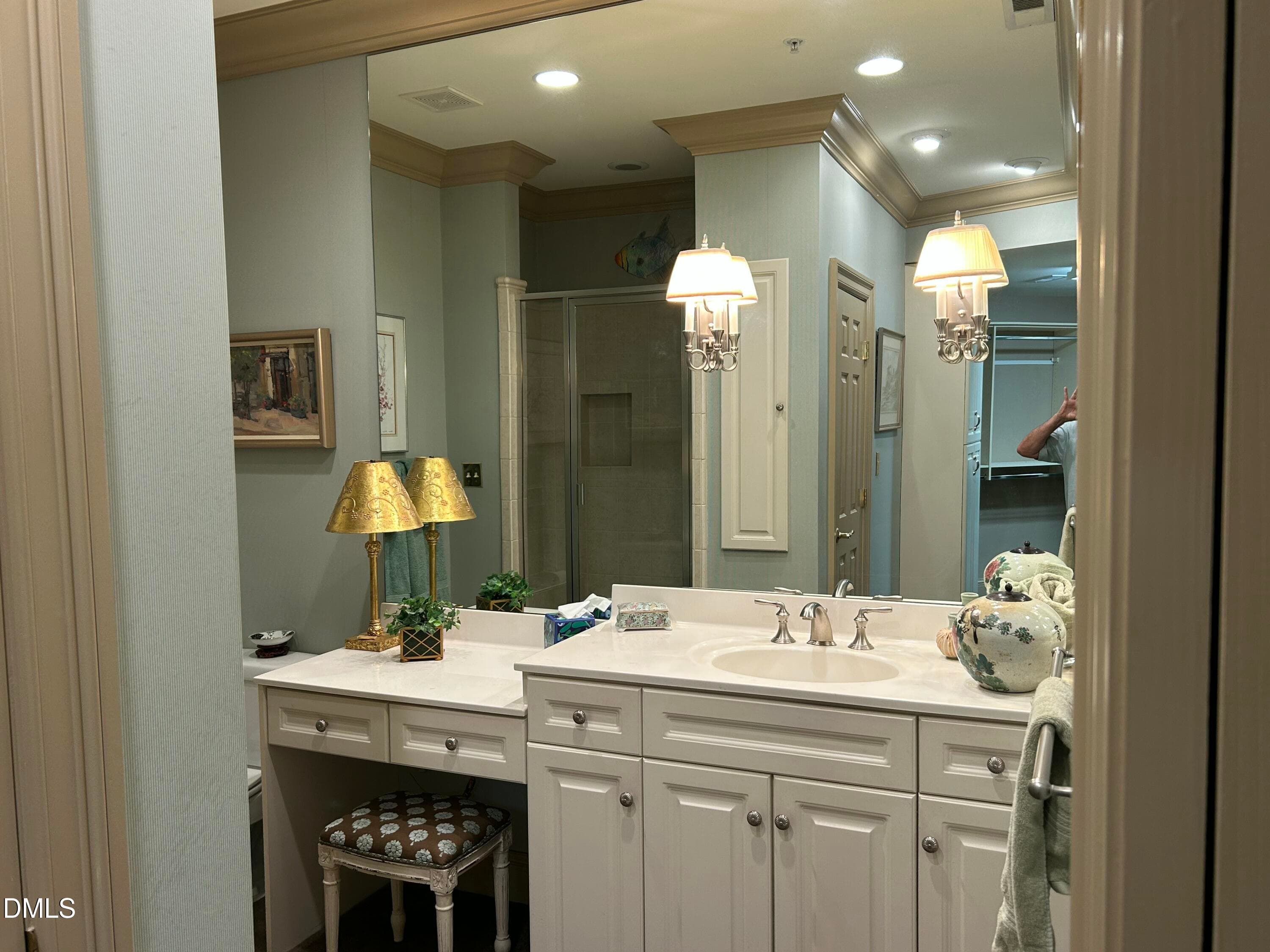 Owners bath - 2801 Glenwood Gardens Lane 205, Raleigh, NC 27608, Raleigh