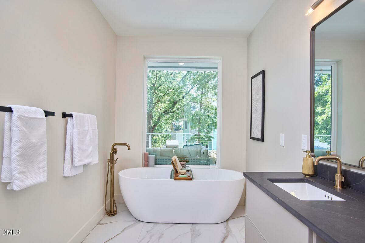 047 - 620 N Roxboro Street 43, Durham, NC 27701, Durham