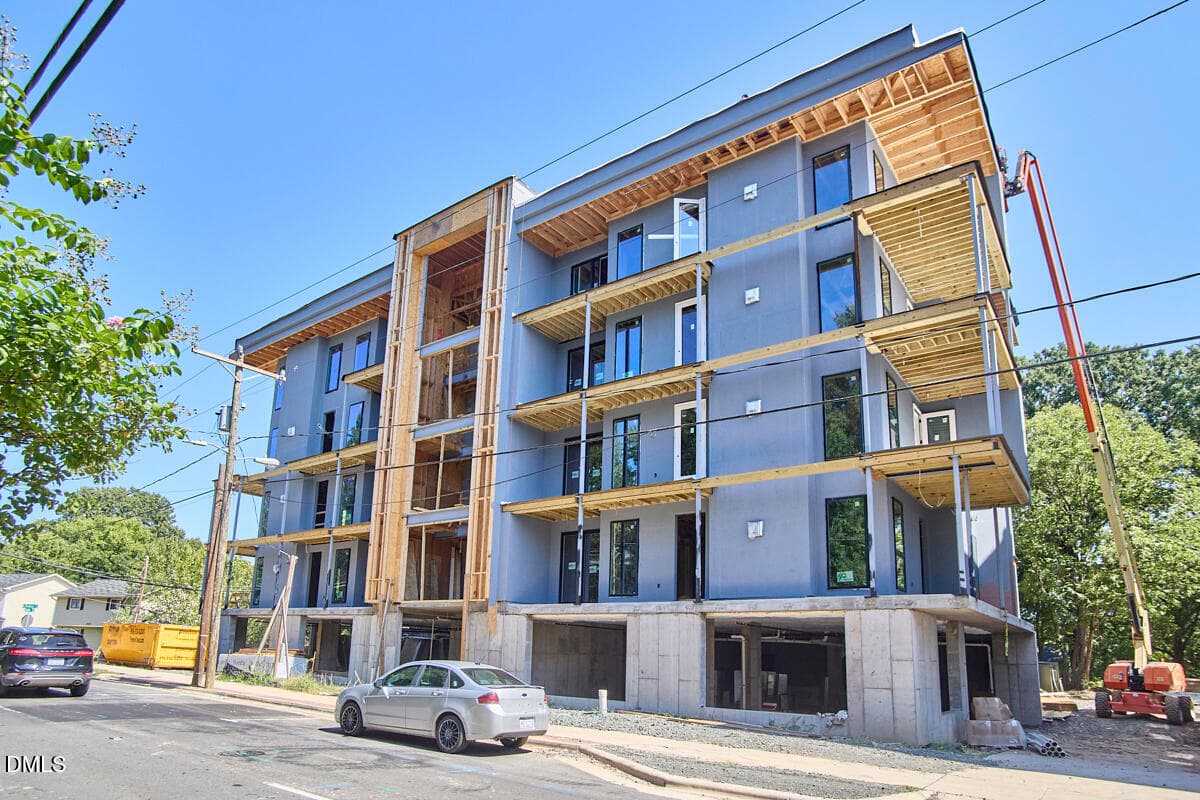 125 - 620 N Roxboro Street 43, Durham, NC 27701, Durham