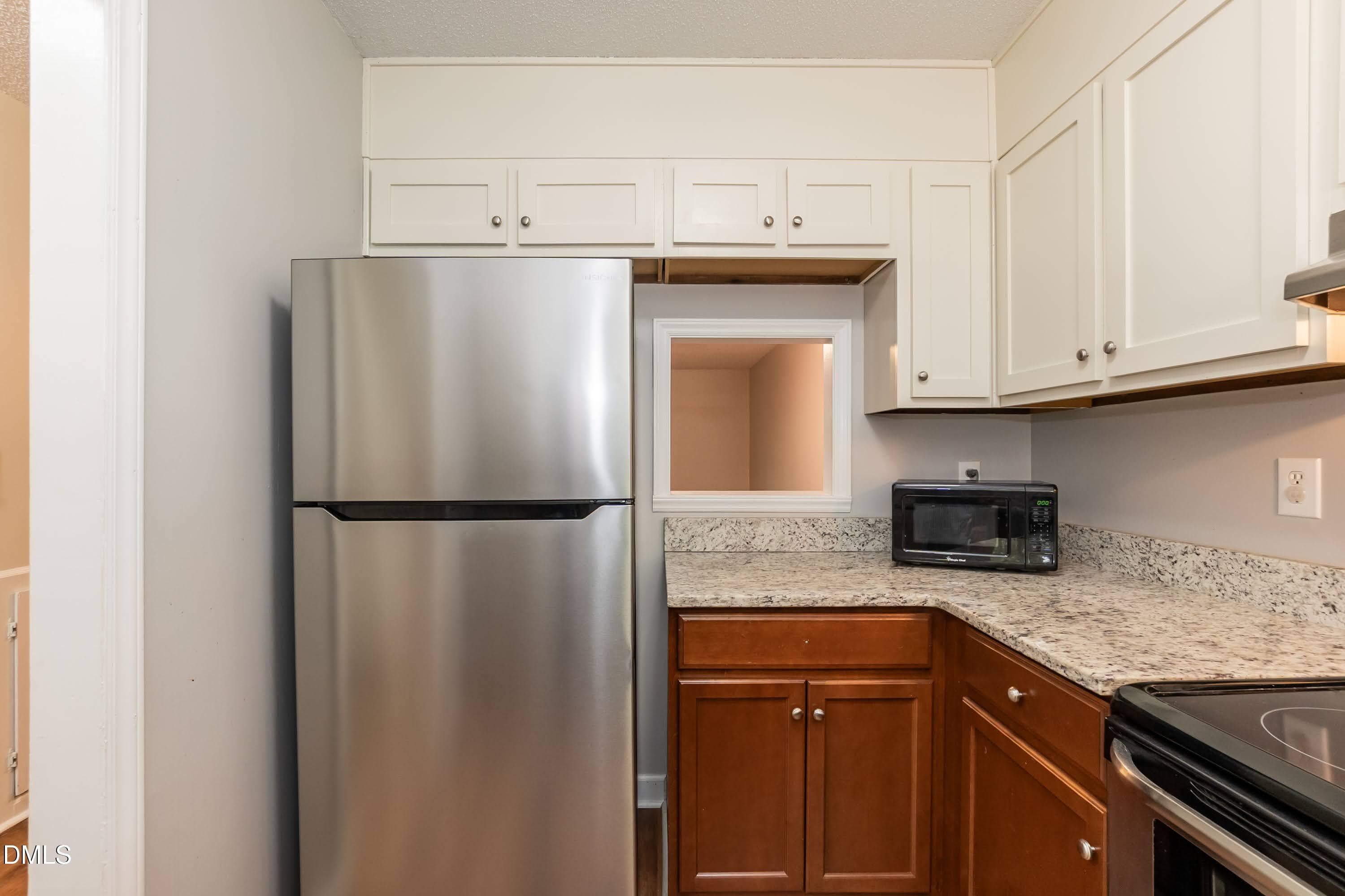 Kitchen 03 - 110 Cimmaron Court, Cary, NC 27511