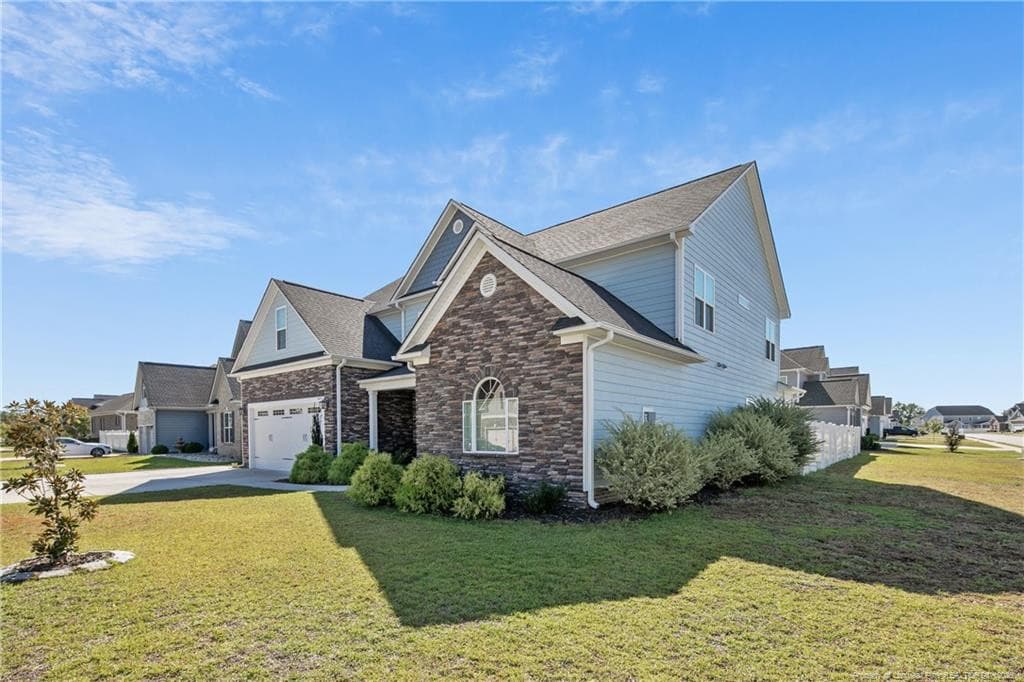 Photo 2 - 3202 Cragburn Place, Fayetteville, NC 28306, Fayetteville