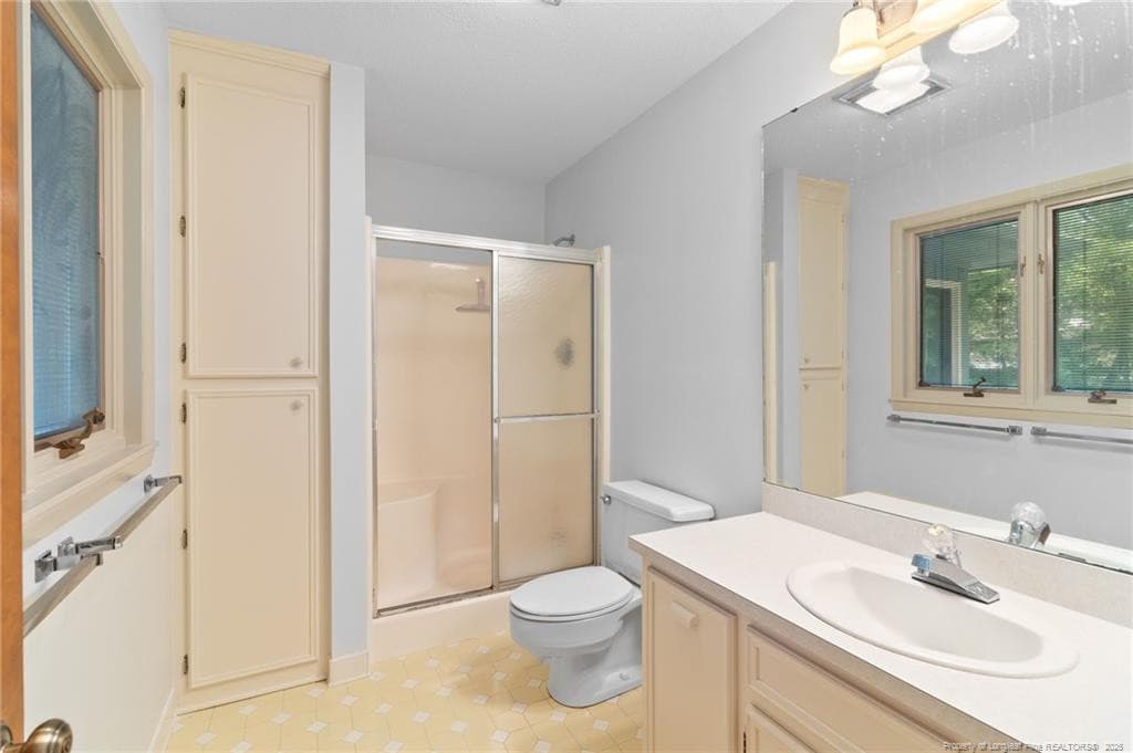 primary bathroom - 3120 Sandwedge, Sanford, NC 27332