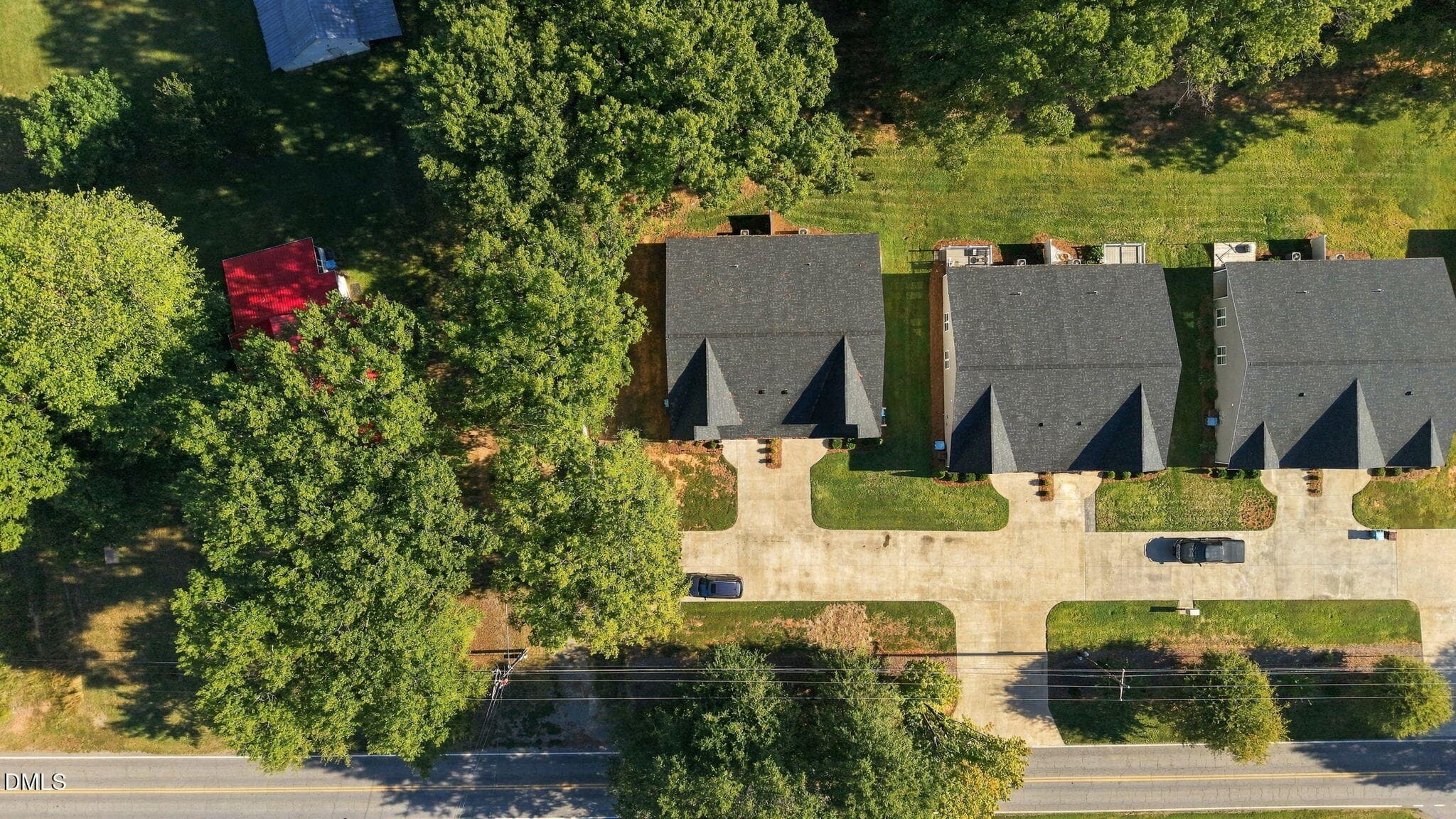 5-web-or-mls-DJI_20260930094907_0003_D - 712 W Lee Avenue 8, Yadkinville, NC 27055