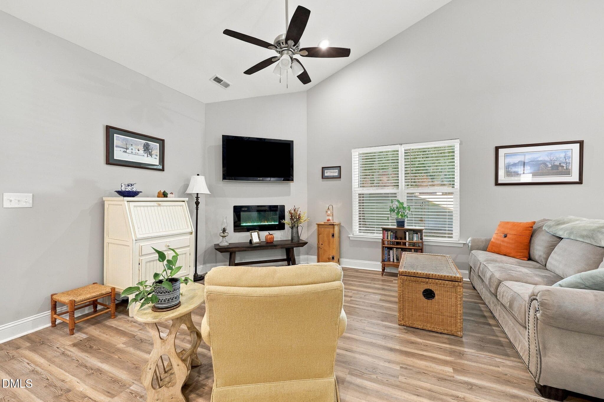 25-web-or-mls-IMG_8326 - 712 W Lee Avenue 8, Yadkinville, NC 27055