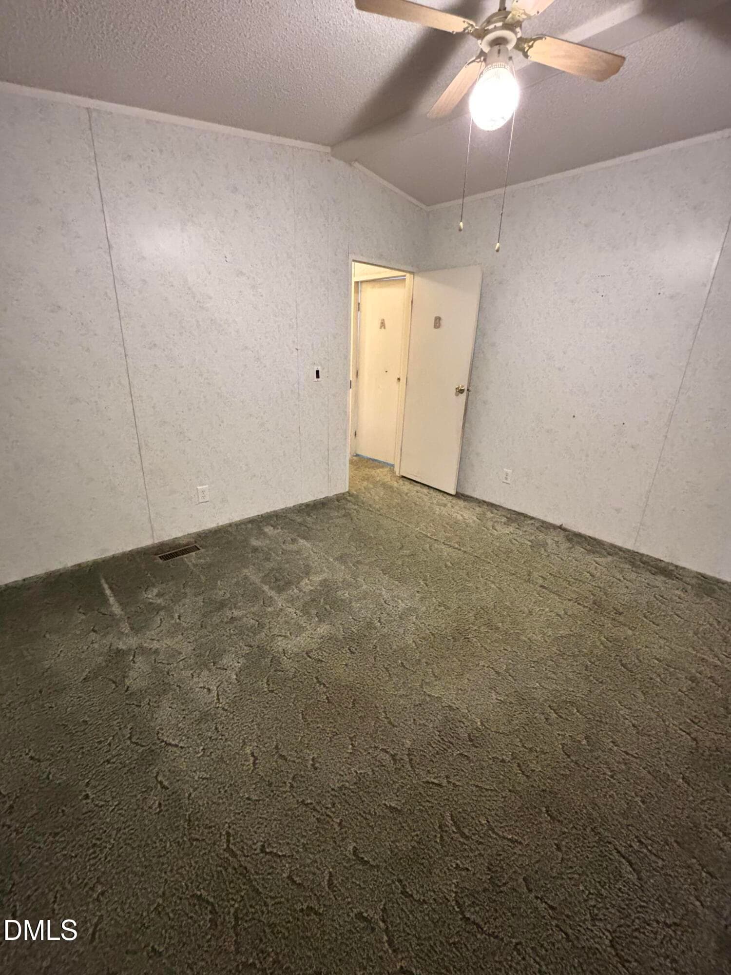 Room B - 164 Hidden Creek Lane, Warrenton, NC 27589