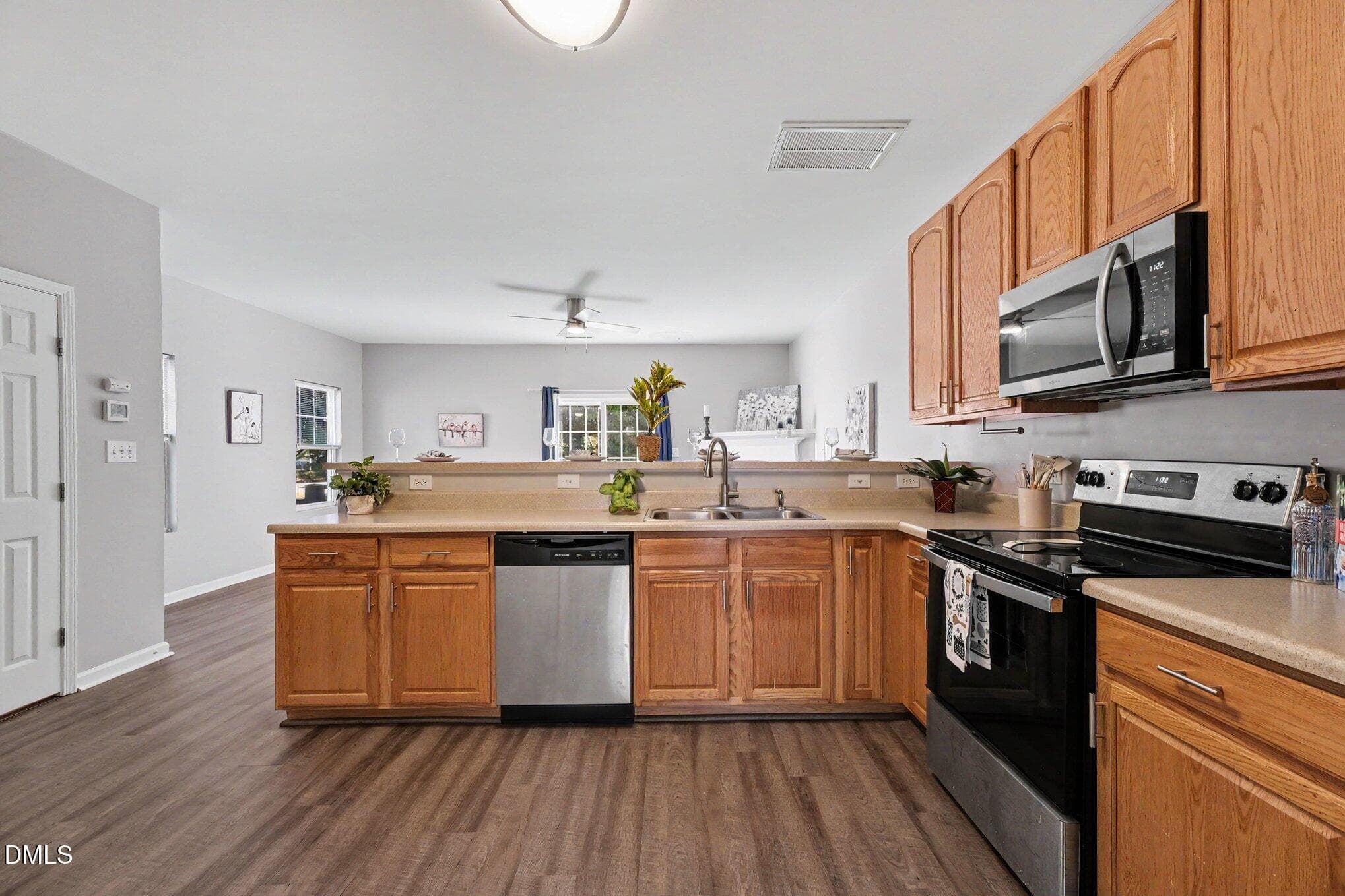 012_file_2278 - 1725 Tw Alexander Drive 801, Durham, NC 27703