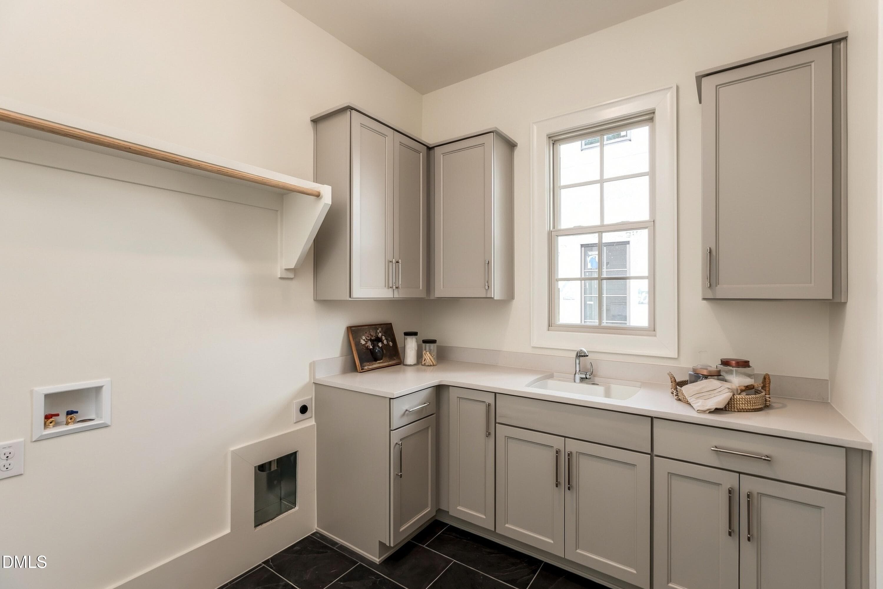 Laundry - 800 Brooks Avenue, Raleigh, NC 27607, Raleigh
