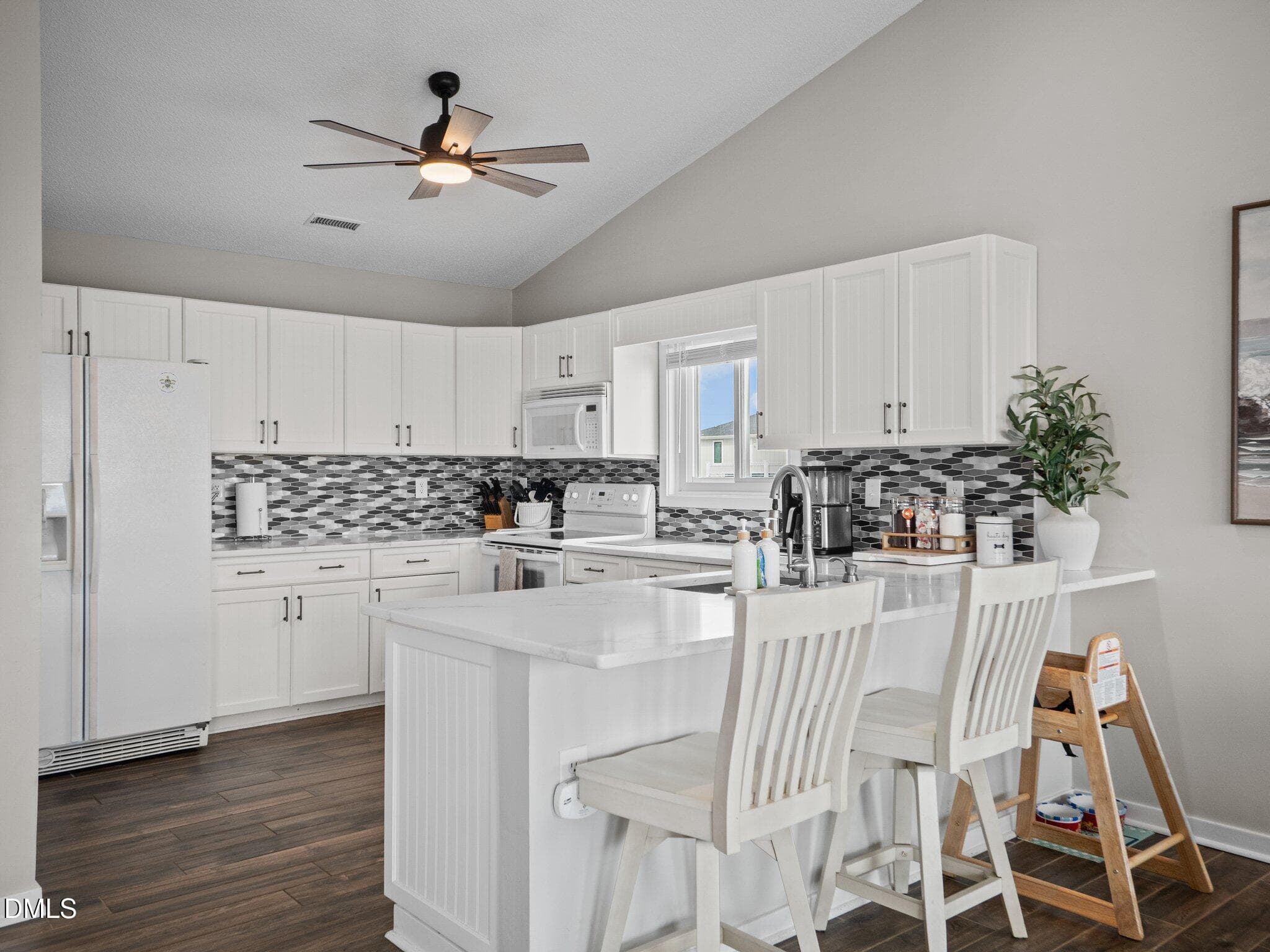 60-web-or-mls-M1B17960 - 609 S Shore Drive, Surf City, NC 28445