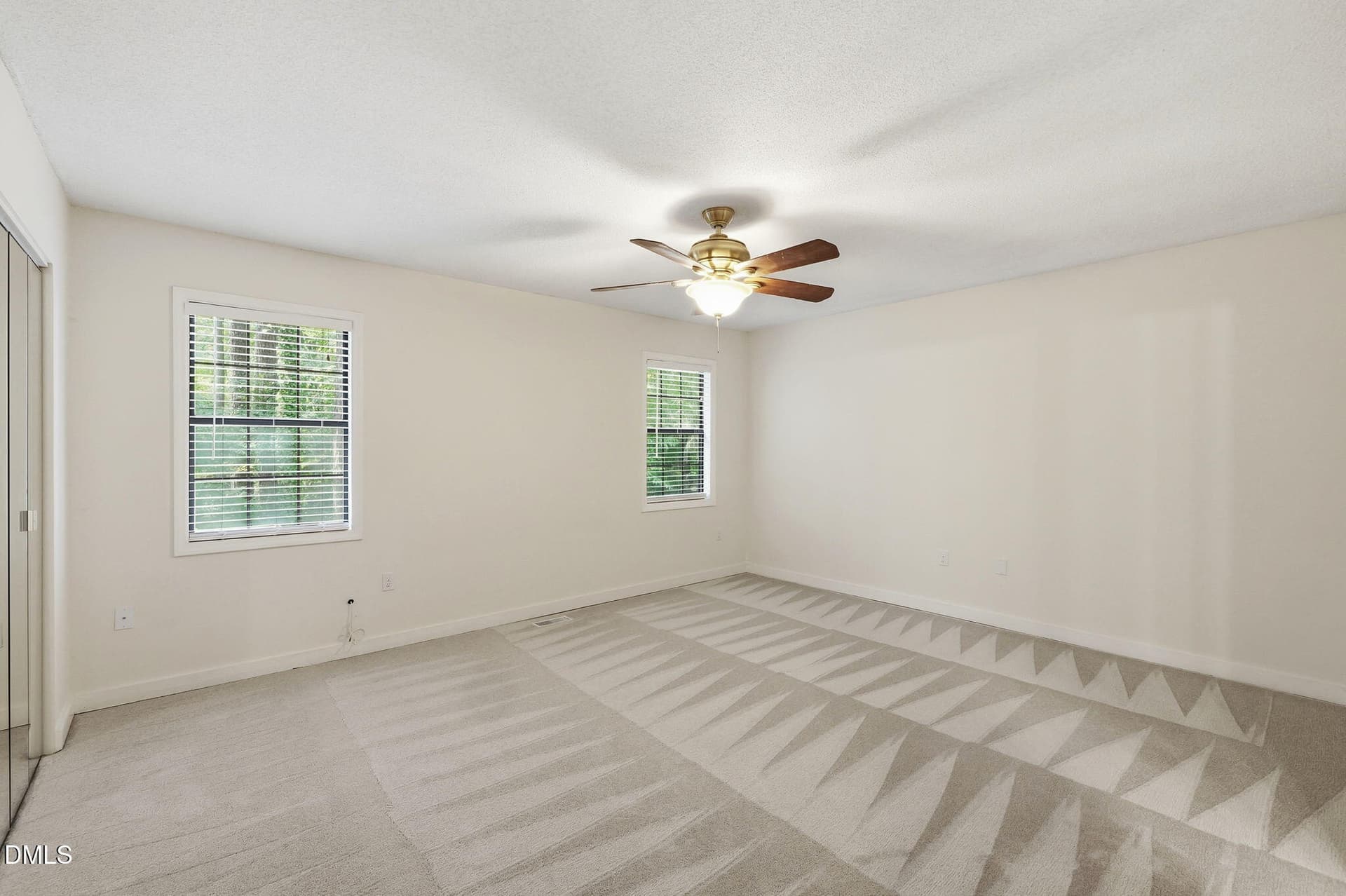 27-web-or-mls-P1133839 - 35 Willow Bridge Drive, Durham, NC 27707