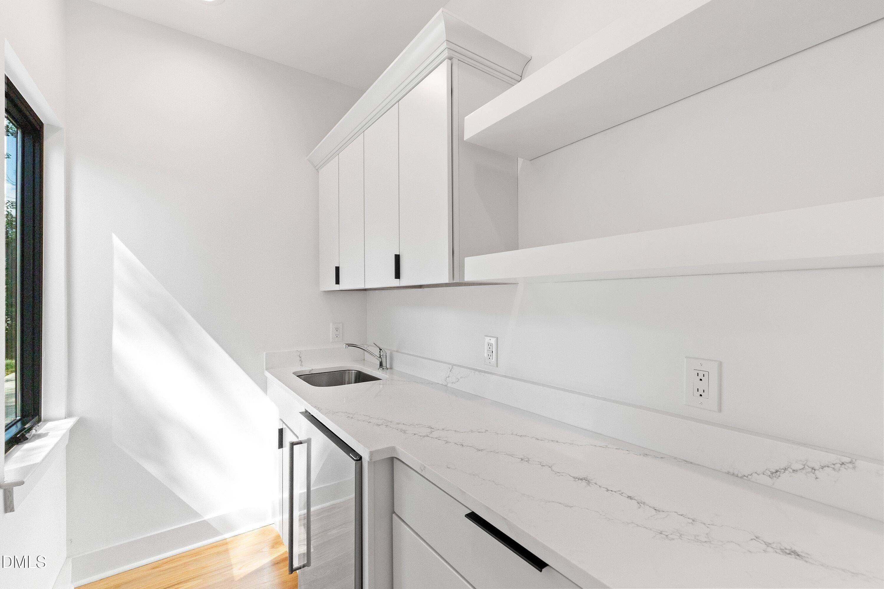 KITCHENETTE GUEST SUITE - 801 N Roxboro Street, Durham, NC 27701