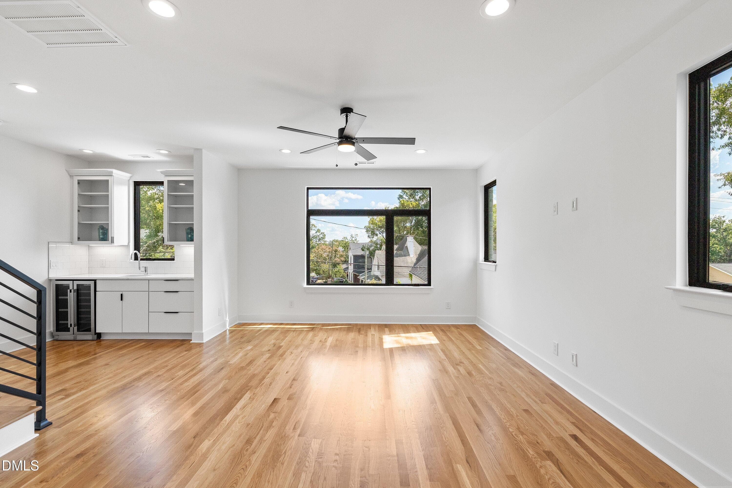 LIVING ROOM - 801 N Roxboro Street, Durham, NC 27701