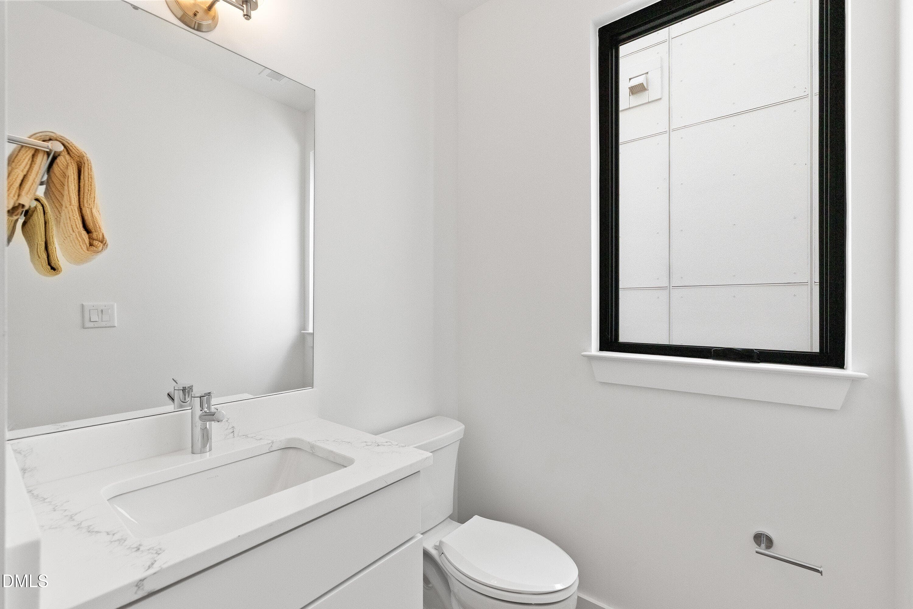 1/2 BATH - 801 N Roxboro Street, Durham, NC 27701