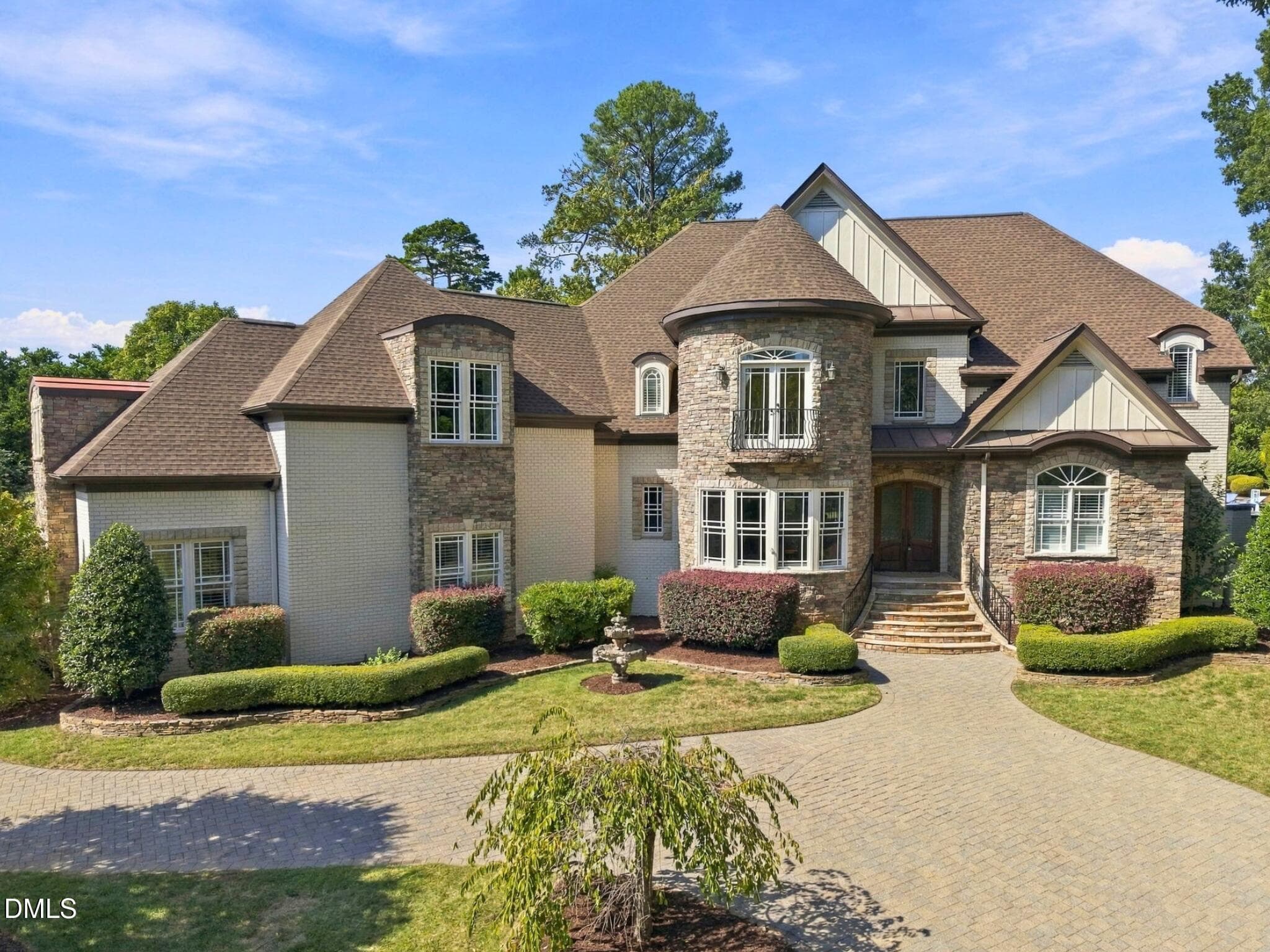 6701 Foxfire Place, Raleigh, NC 27615