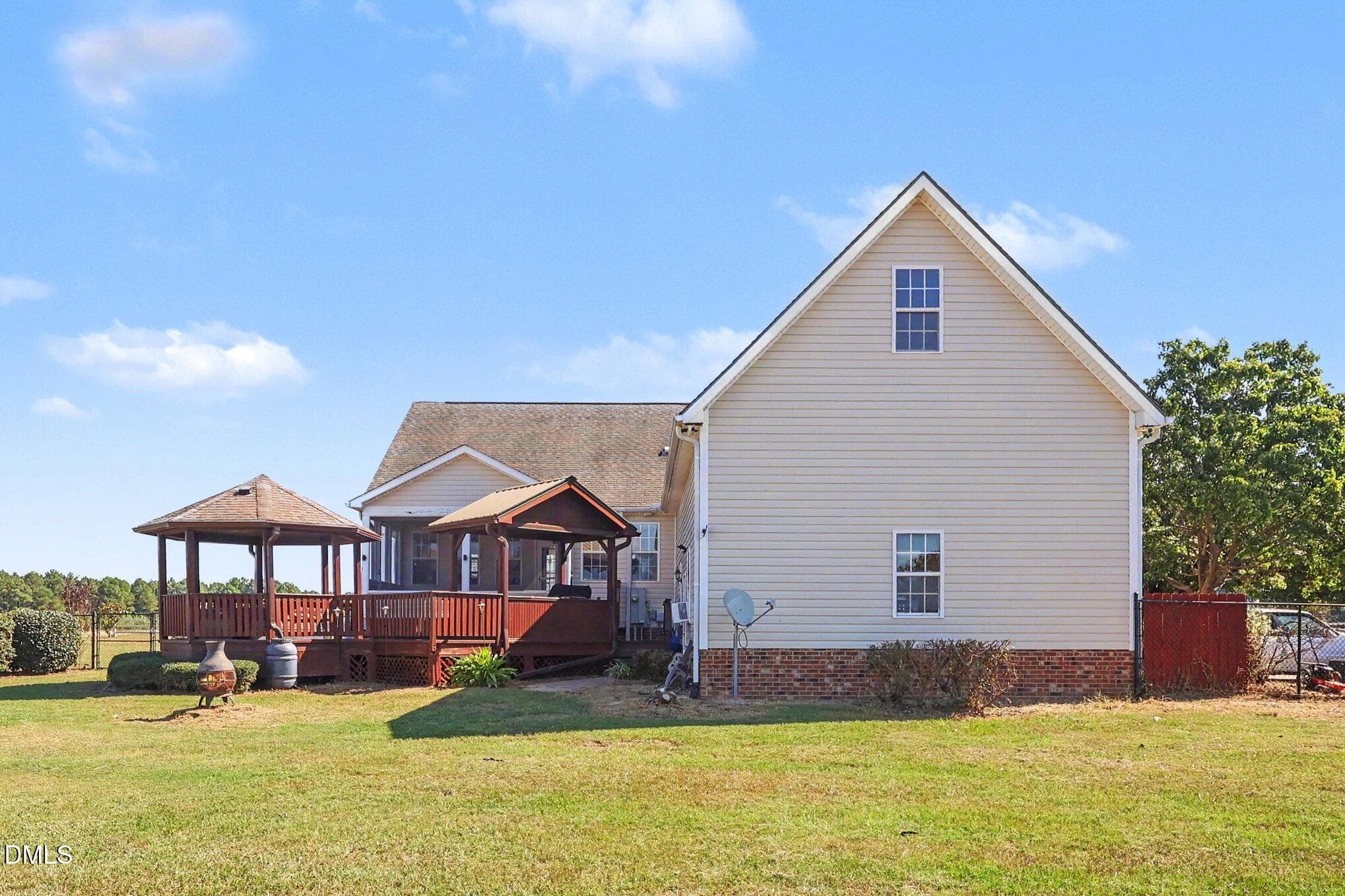 033_file_2660 - 40 Wild Winds Drive, Coats, NC 27521