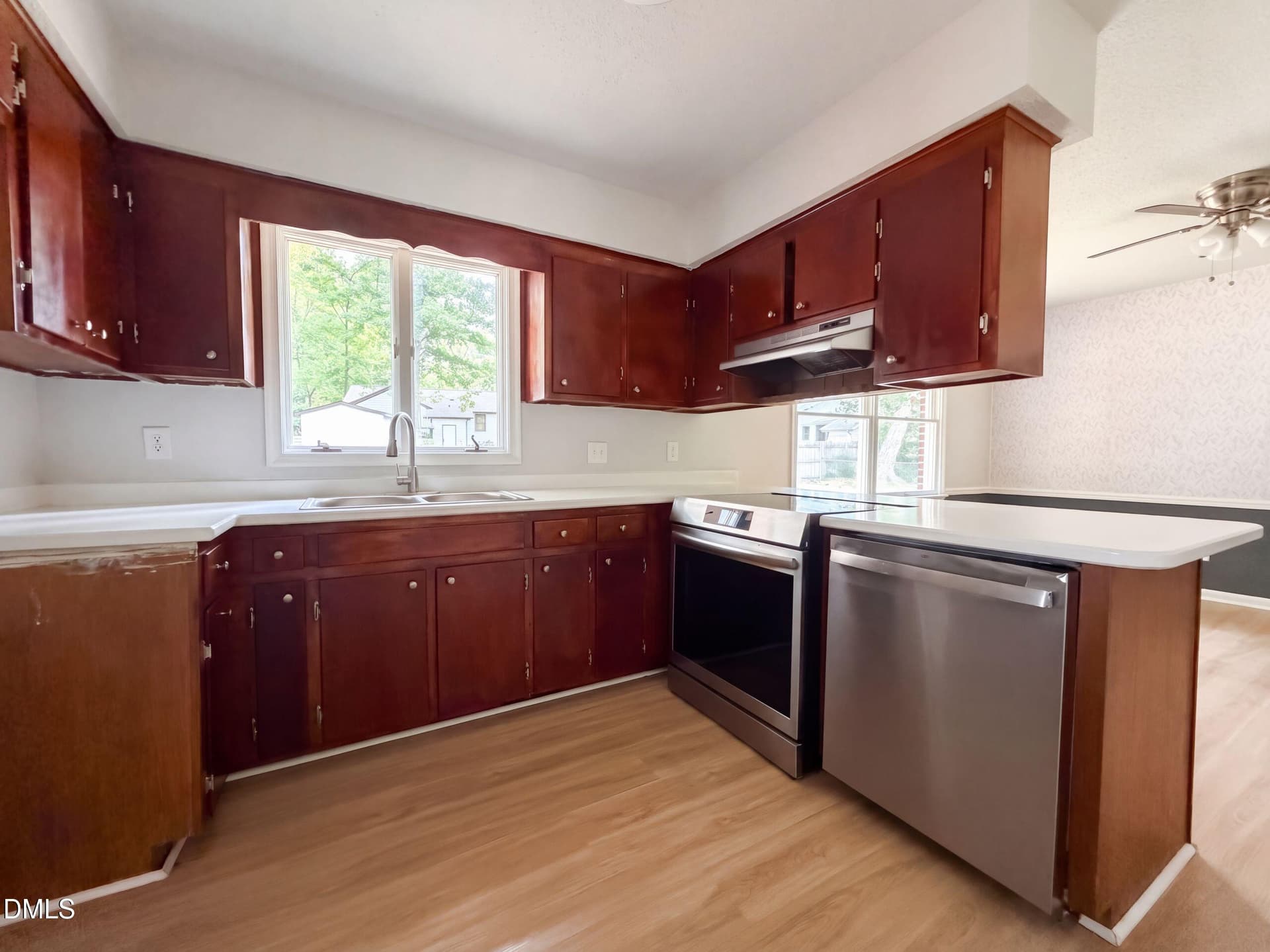 listing_1 - 1311 Brucemont Drive, Garner, NC 27529