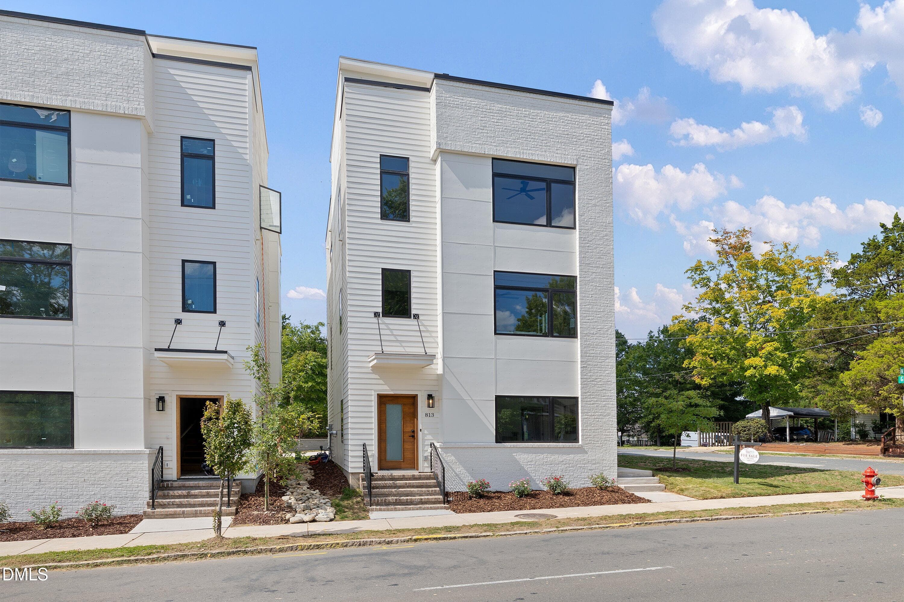 . - 813 N Roxboro Street, Durham, NC 27701