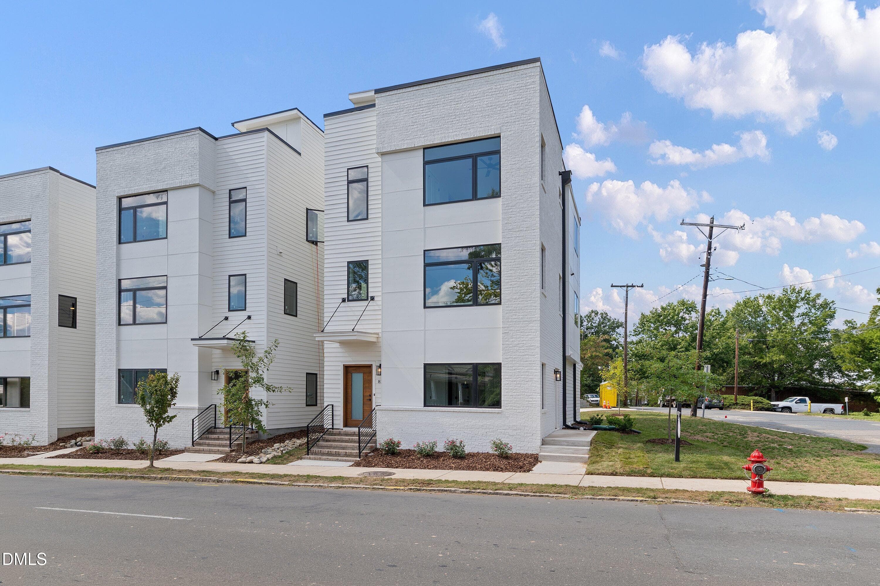 3-8EXTERIOR FRONT13 N Roxboro St_4356 - 813 N Roxboro Street, Durham, NC 27701
