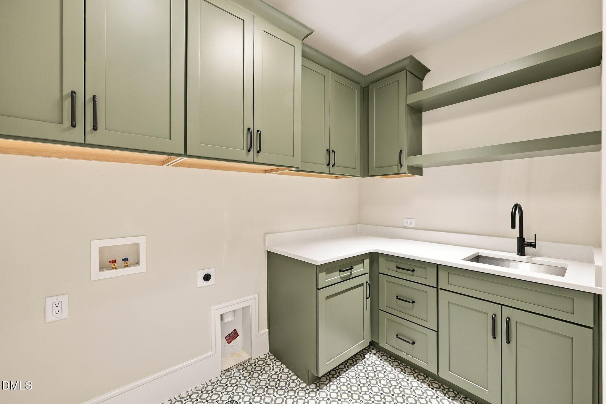 75-web-or-mls-IMG_8901 - 805 Burke Street, Raleigh, NC 27609, Raleigh