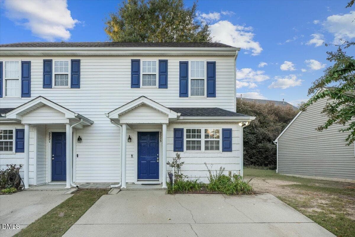 2225 Whistling Straits Way, Raleigh, NC 27604