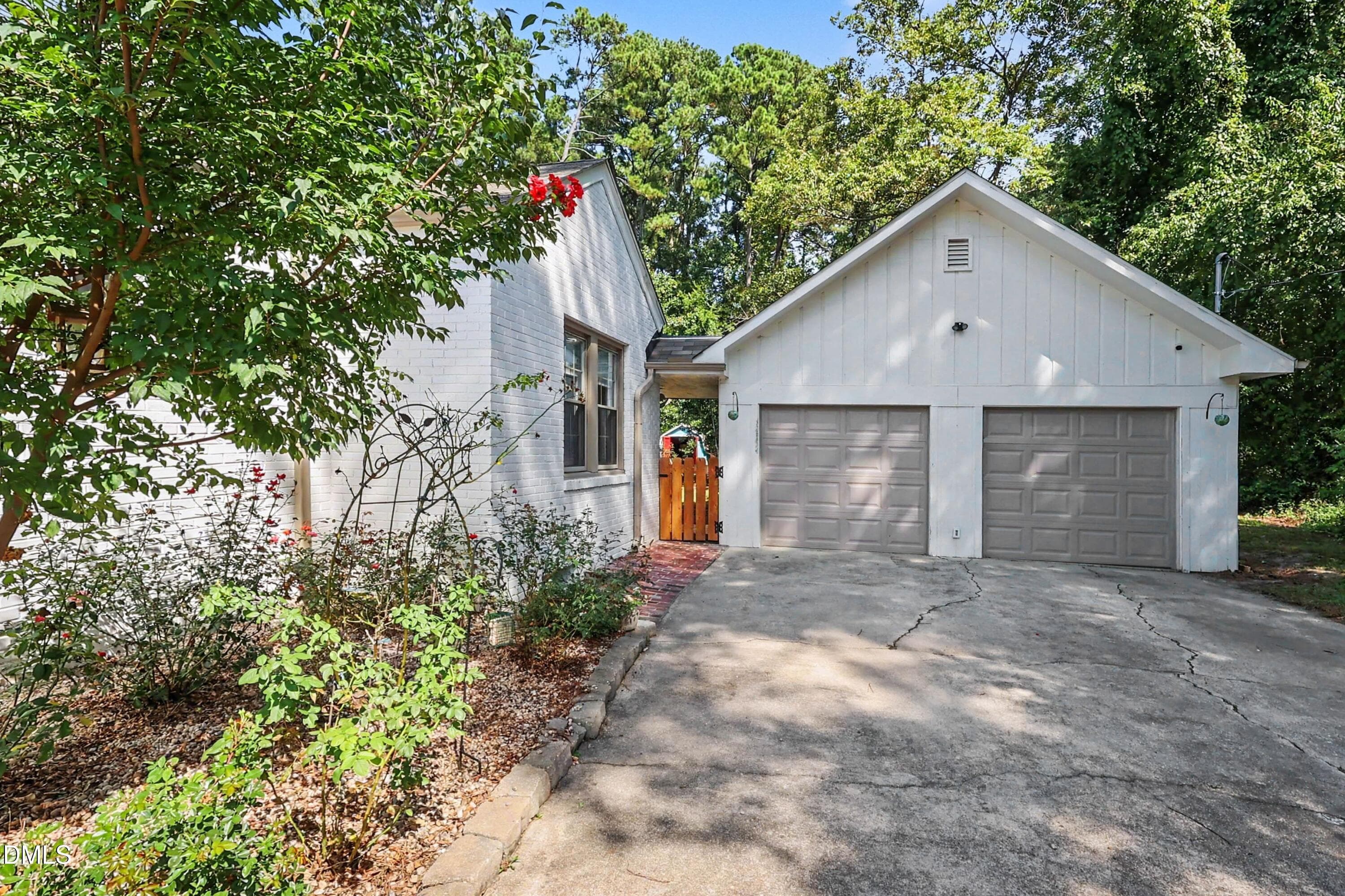 New 2 car garage - 305 S Walnut Street, Spring Hope, NC 27882, Spring Hope