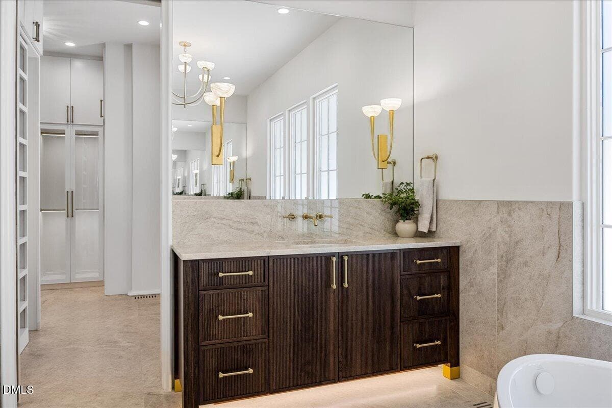 058-2A1A2047 - 1610 Brooks Avenue, Raleigh, NC 27607