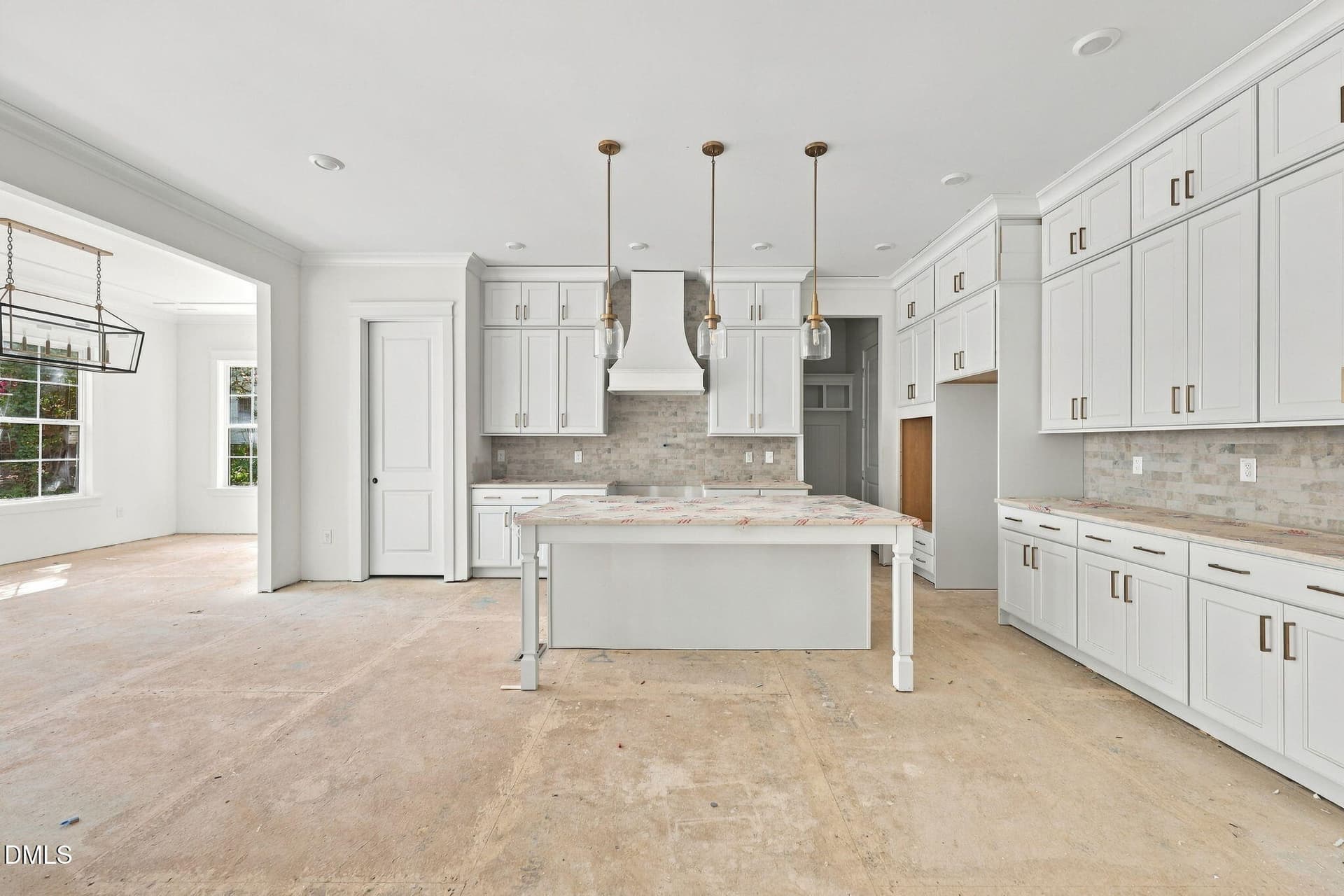 24-web-or-mls-IMG_9287 - 7300 Valleycross Circle, Raleigh, NC 27615