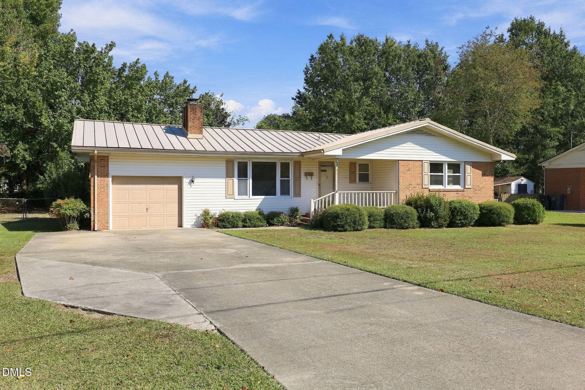 2-web-or-mls-IMG_9534 - 100 E C Street, Erwin, NC 28339, Erwin