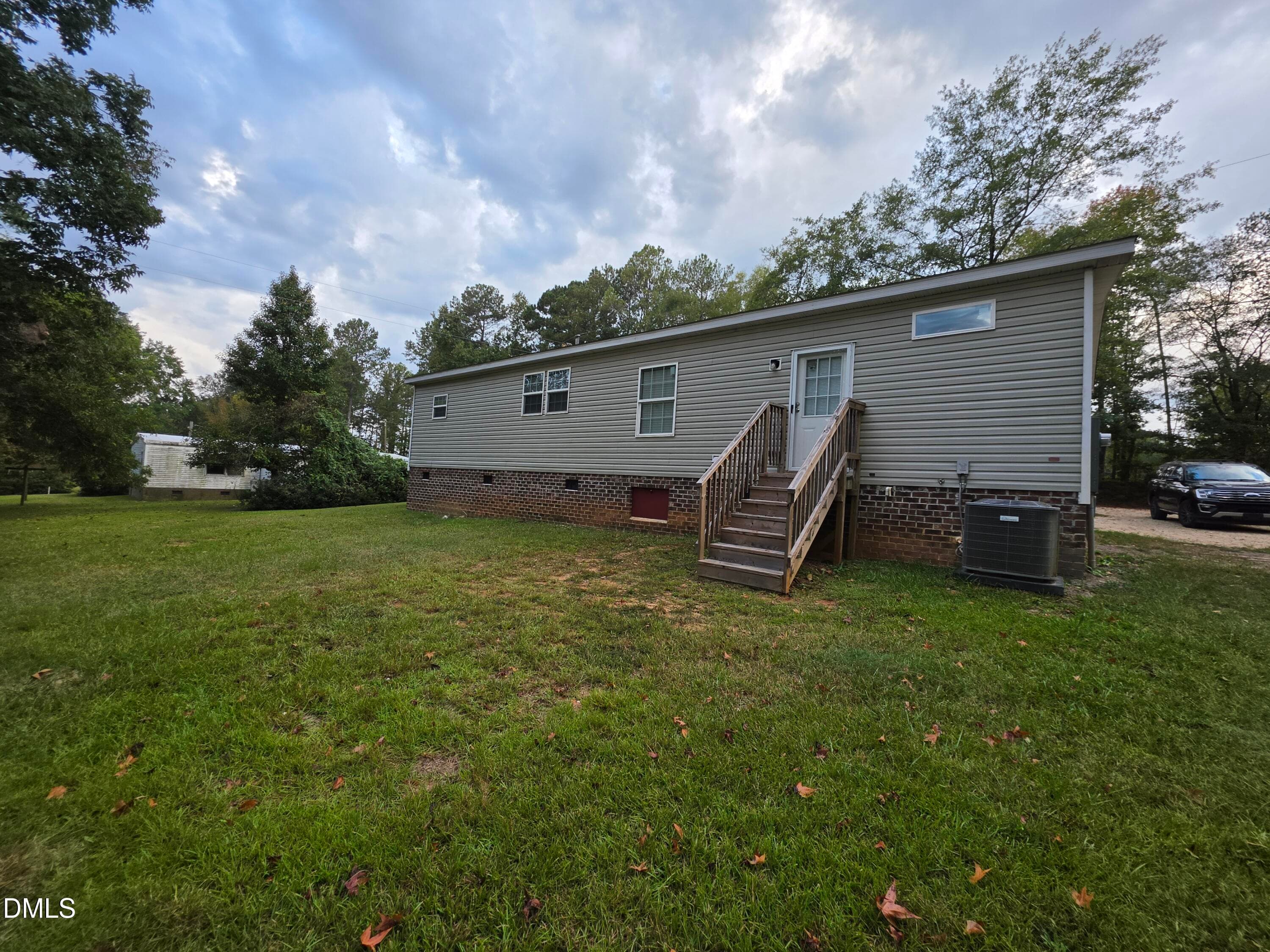 Back of Structure - 323 Aquilla Road Z, Benson, NC 27504, Benson
