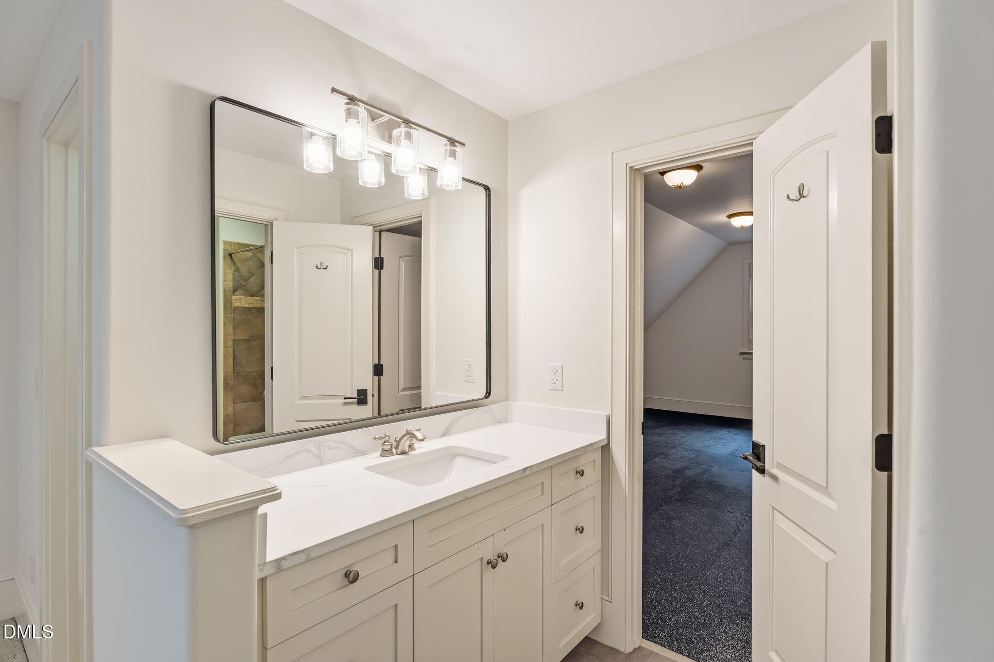 60-web-or-mls-DSC01113 - 8900 Barleymoor Drive, Raleigh, NC 27615, Raleigh