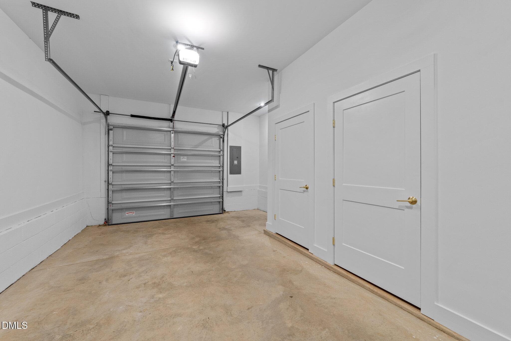 9-web-or-mls-3D5A1638 - 710 W North Street 102, Raleigh, NC 27603