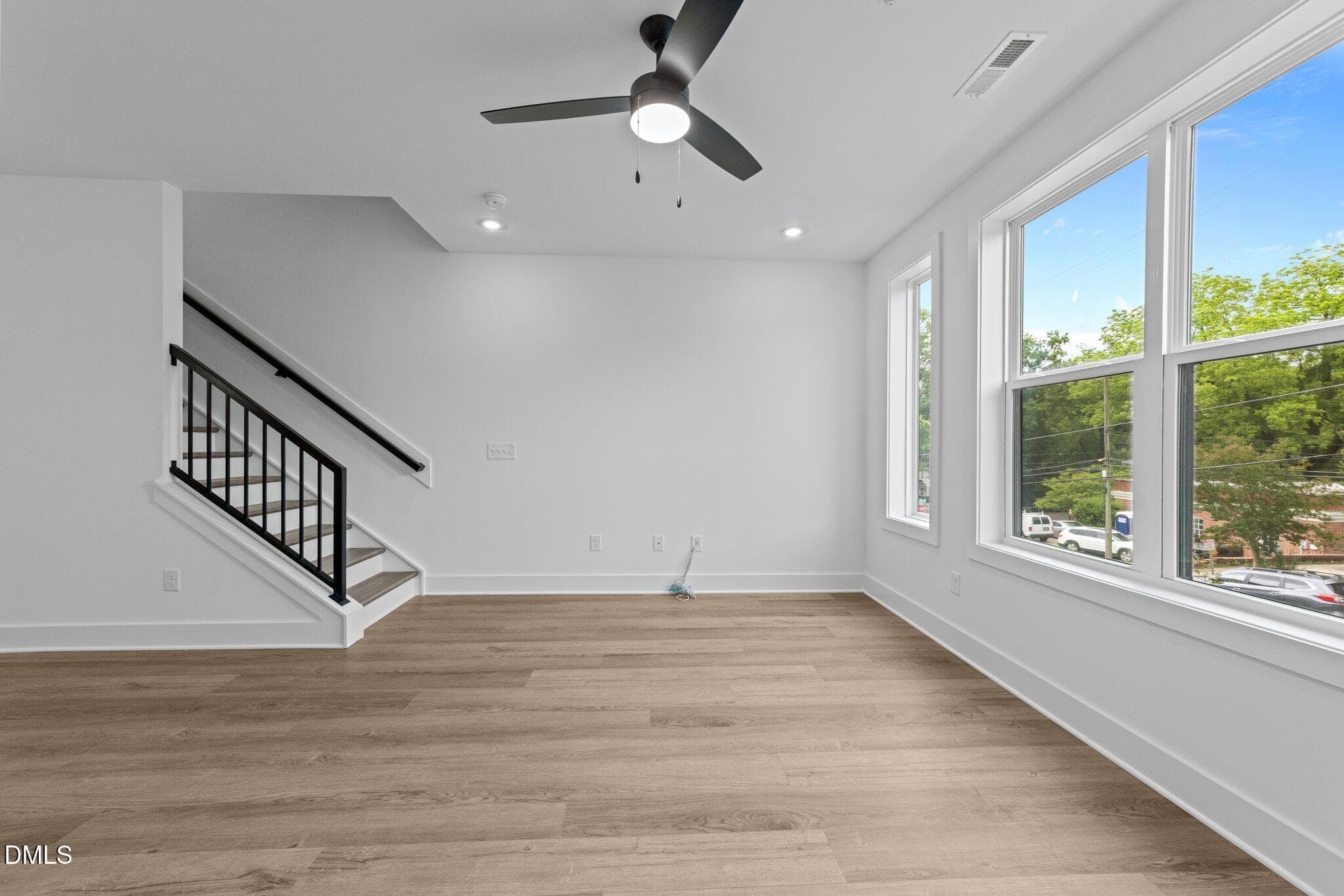 18-web-or-mls-3D5A1670 - 710 W North Street 102, Raleigh, NC 27603