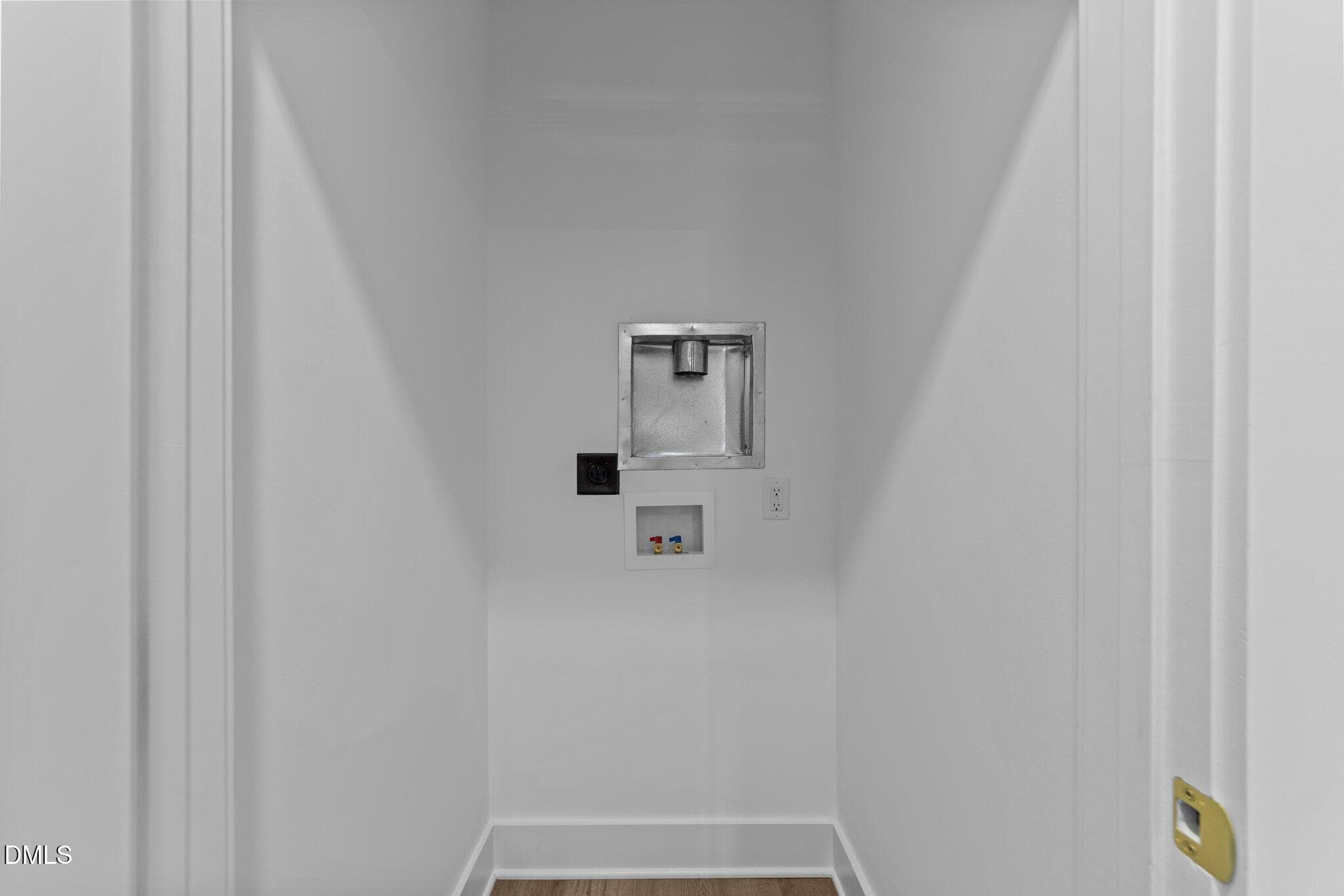 23-web-or-mls-3D5A1688 - 710 W North Street 102, Raleigh, NC 27603