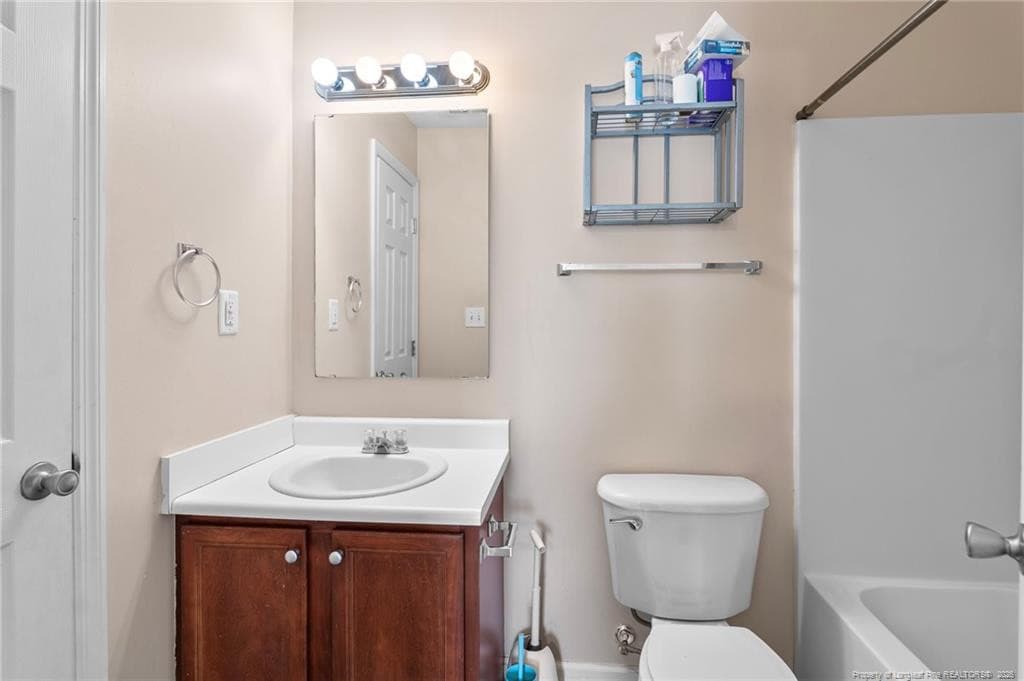 Full bath upstairs - 117 Blue Water Drive, Raeford, NC 28376
