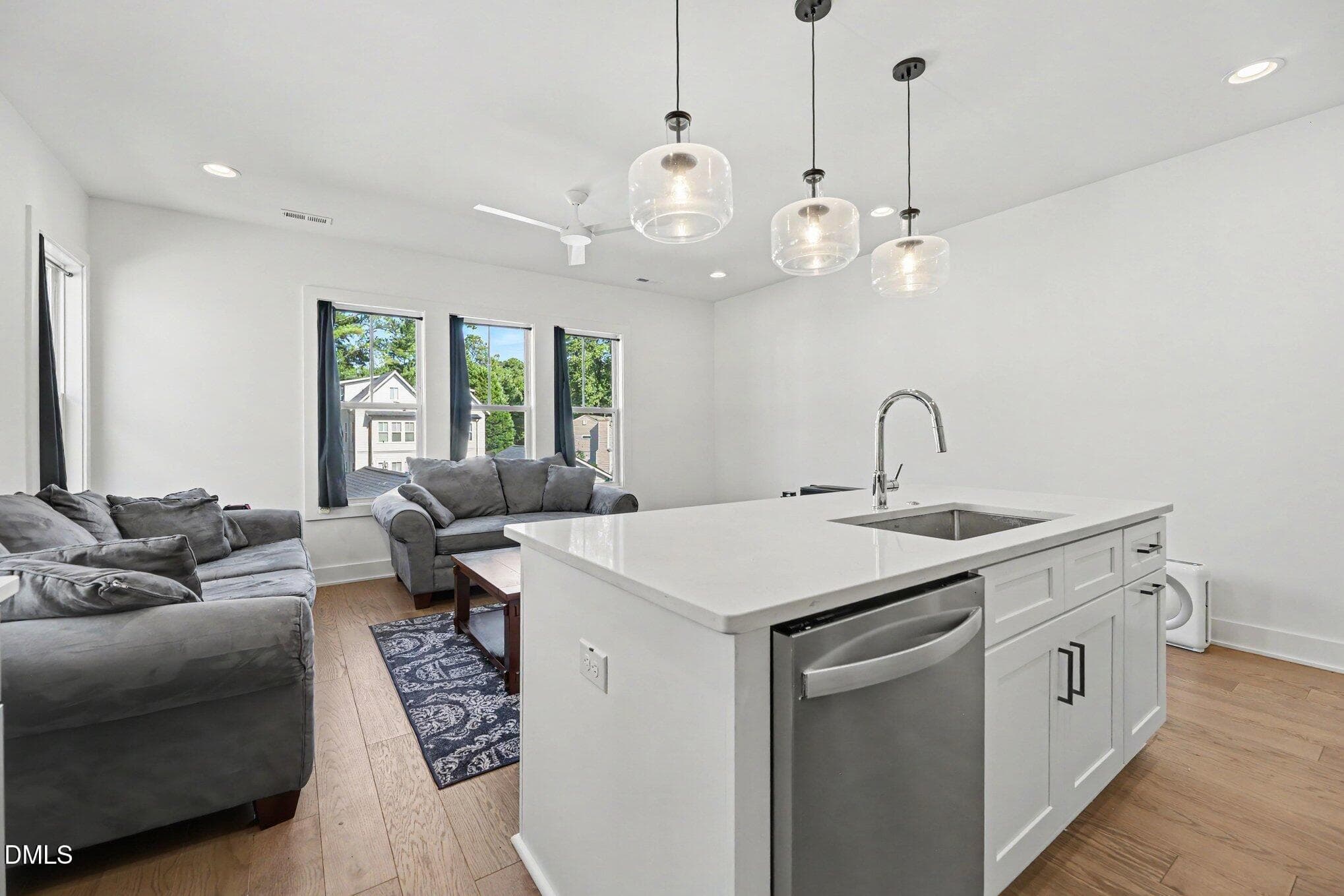 011_file_4141 - 861 Athens Drive 101, Raleigh, NC 27606