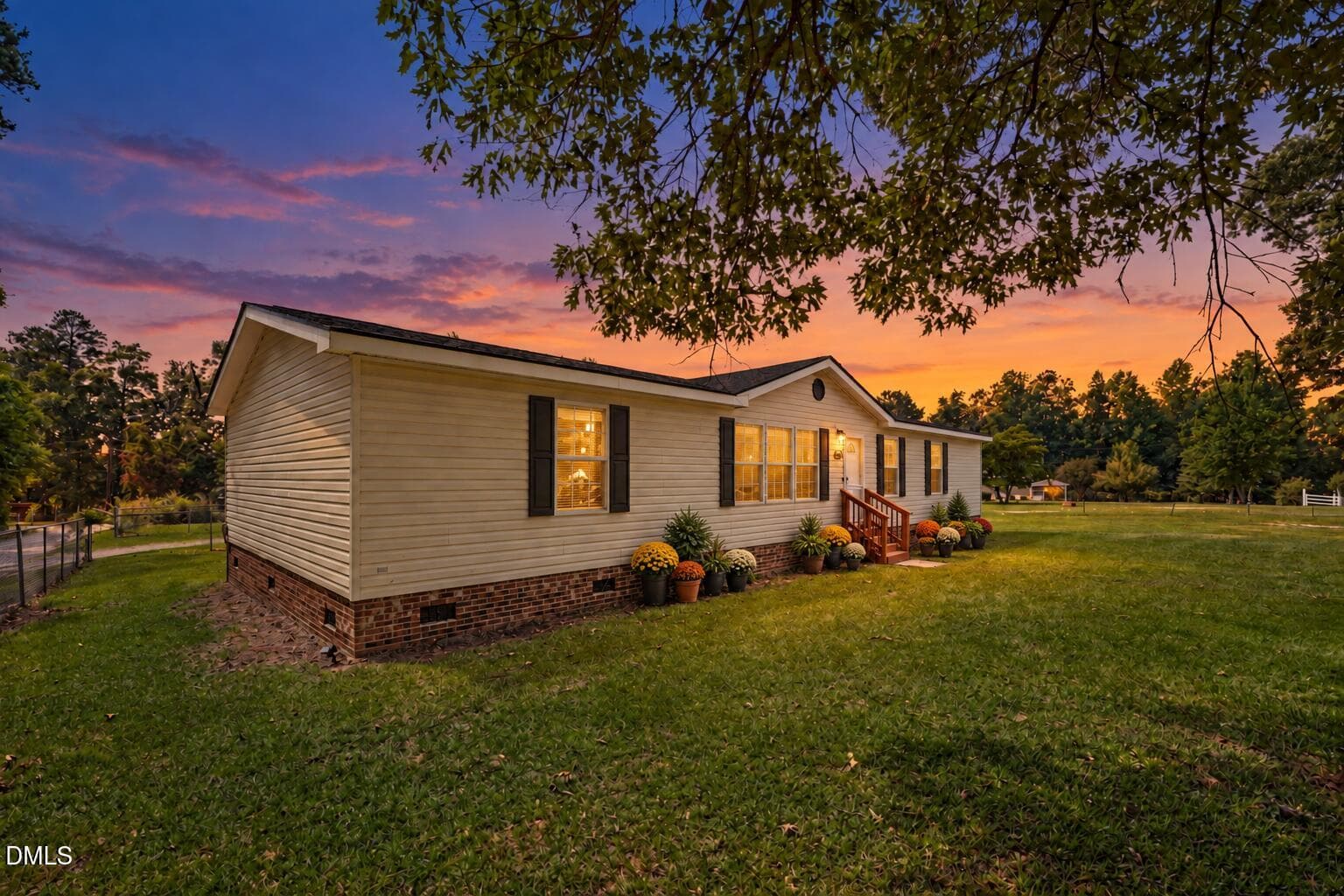 Side694 John Lee Rd - 694 John Lee Road, Dunn, NC 28334
