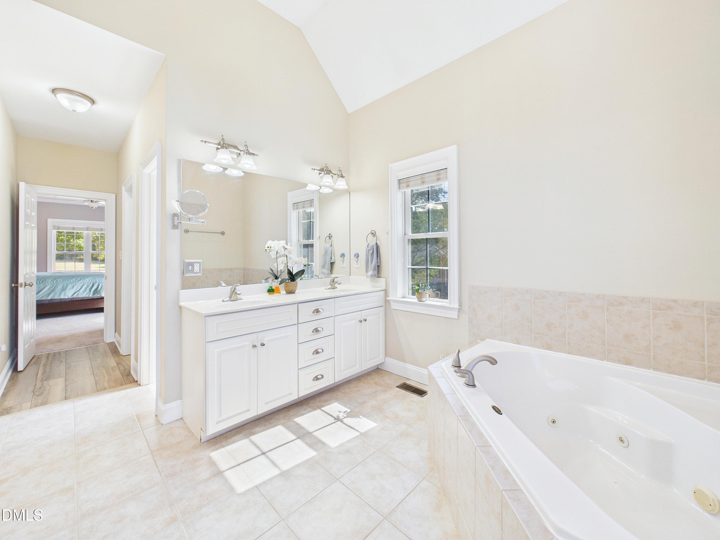 bathtobedroom - 5312 Serather Court, Garner, NC 27529, Garner