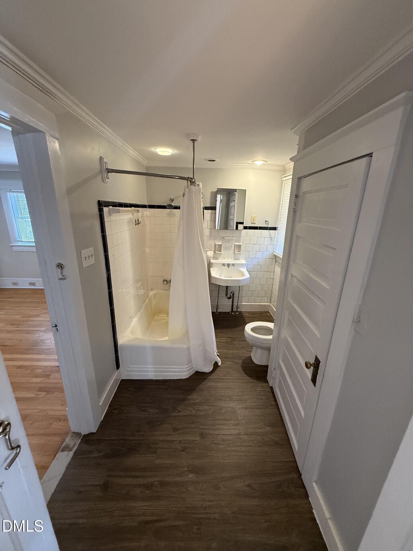83aff400-fdb3-4c2c-a5bf-bd8d85d02c75 - 114 E Park Drive, Raleigh, NC 27605