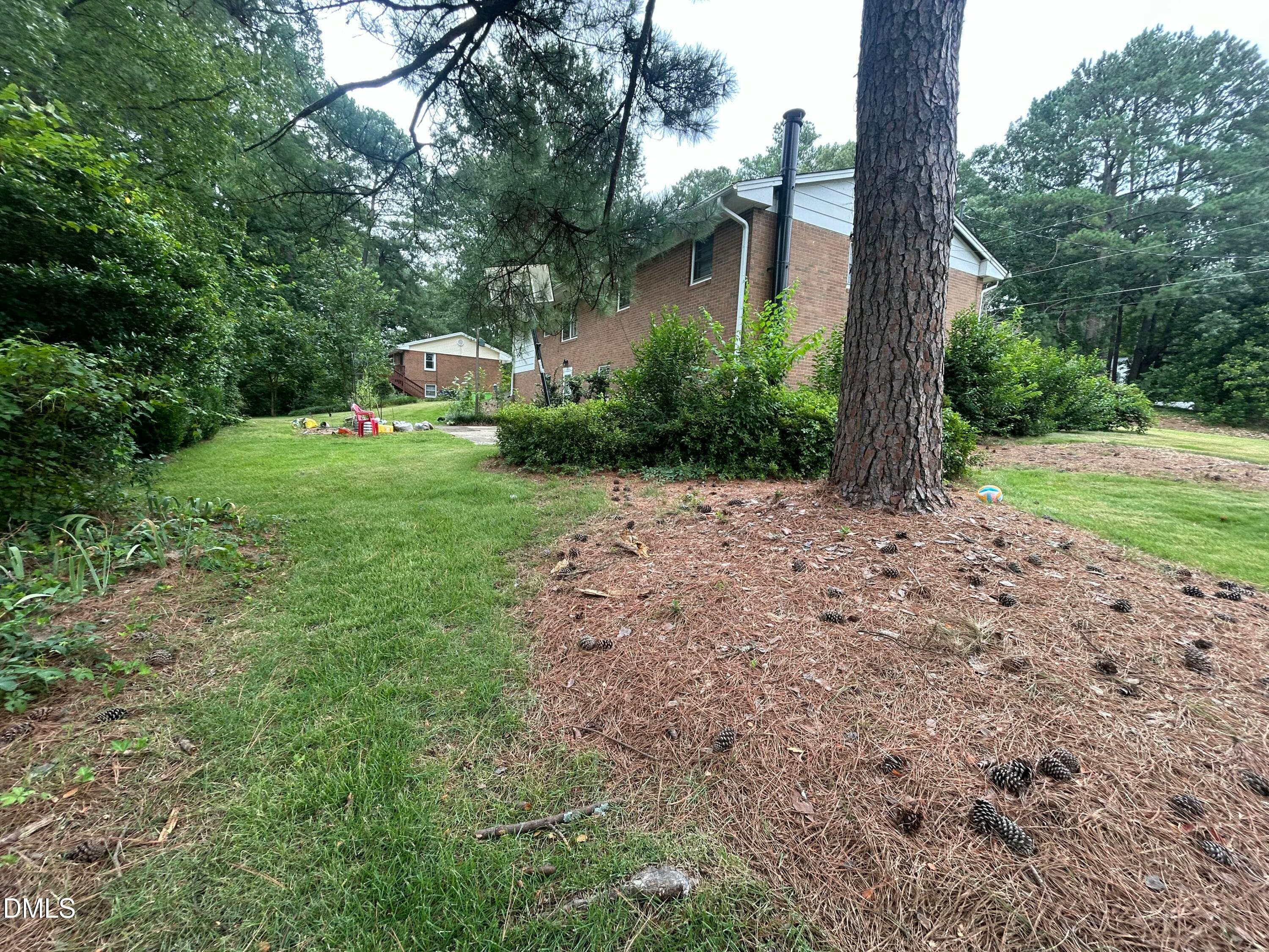 Yard - 3401 Victor Place, Raleigh, NC 27604